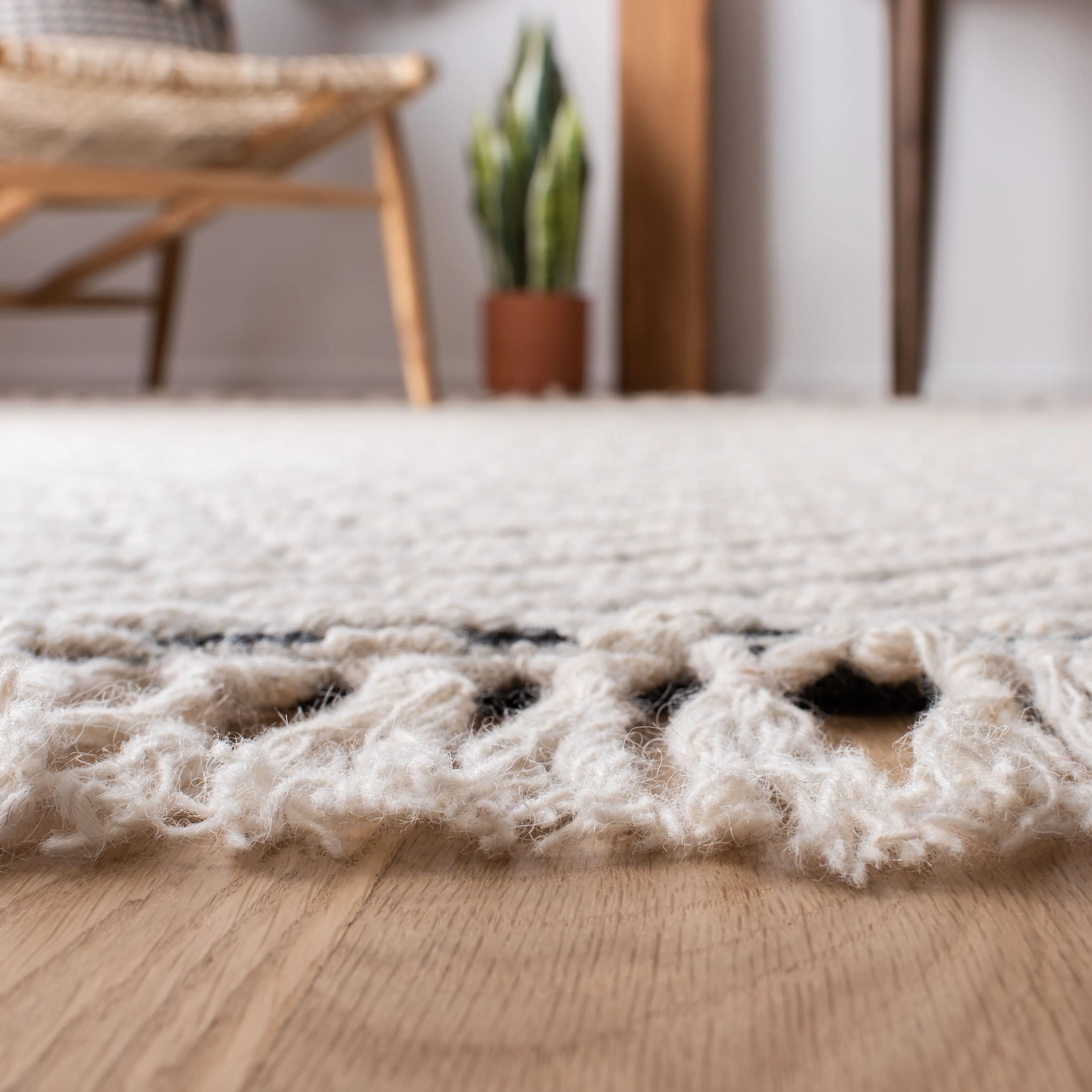 SAFAVIEH Handmade Natura Mahsa Southwestern Wool Rug
