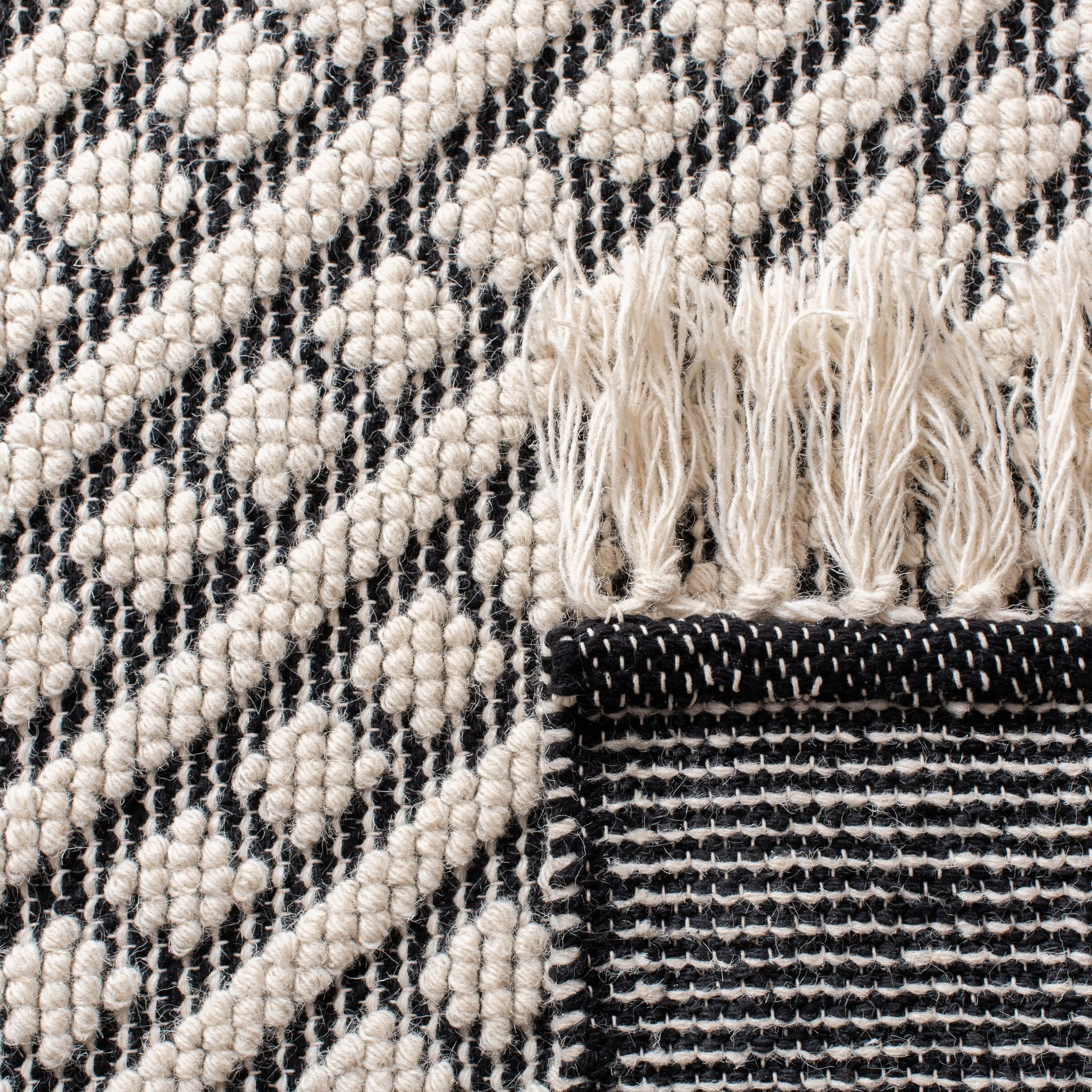 SAFAVIEH Handmade Natura Mahsa Southwestern Wool Rug