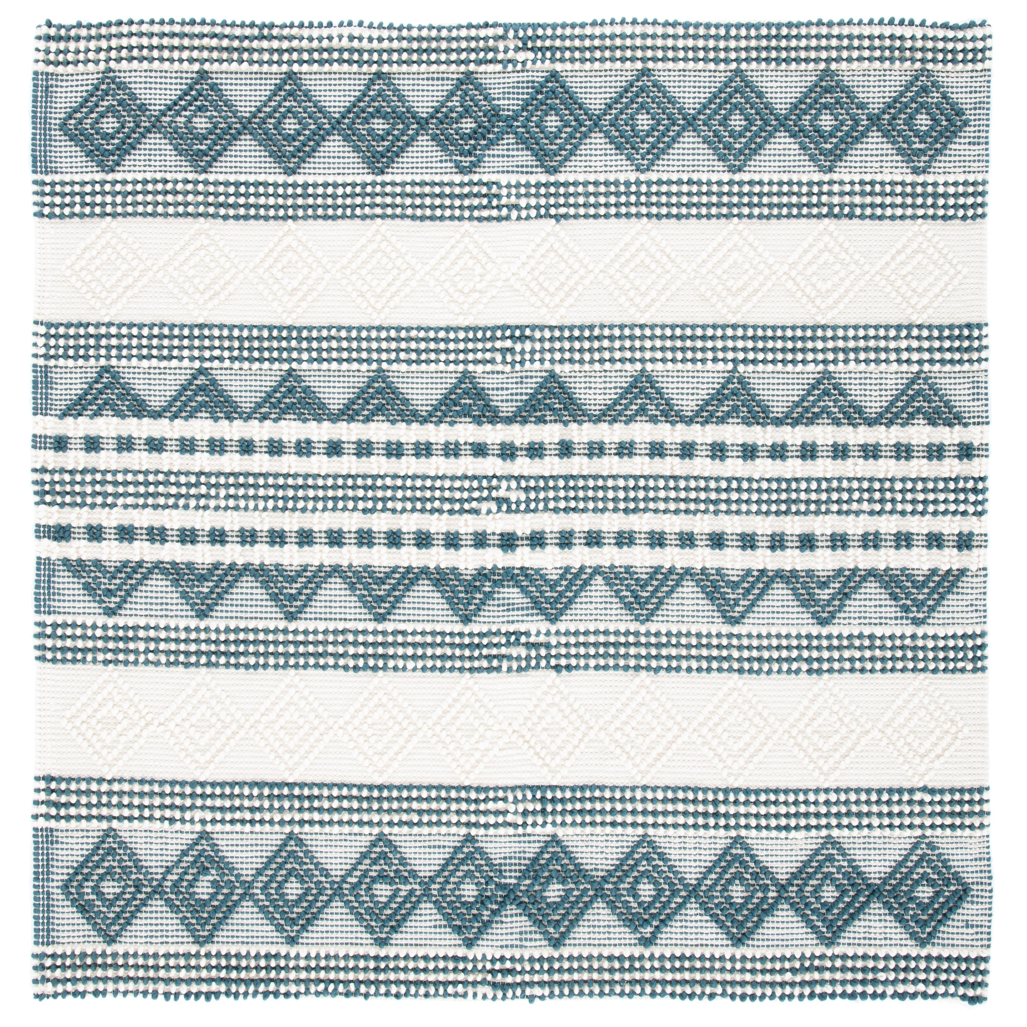 SAFAVIEH. Handmade Natura Paladia Wool Rug