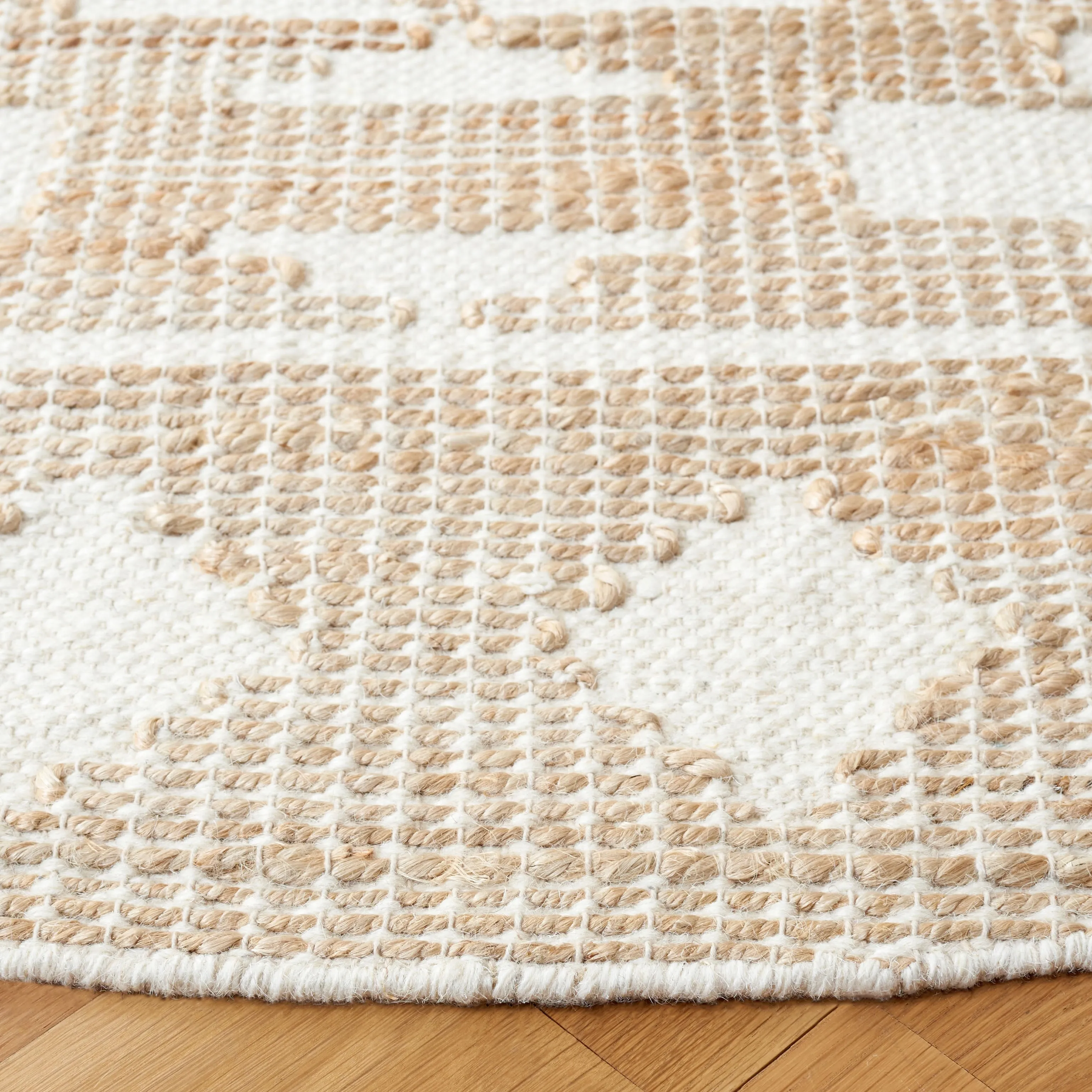 SAFAVIEH Handmade Natural Fiber Deepshikha Jute & Wool Rug