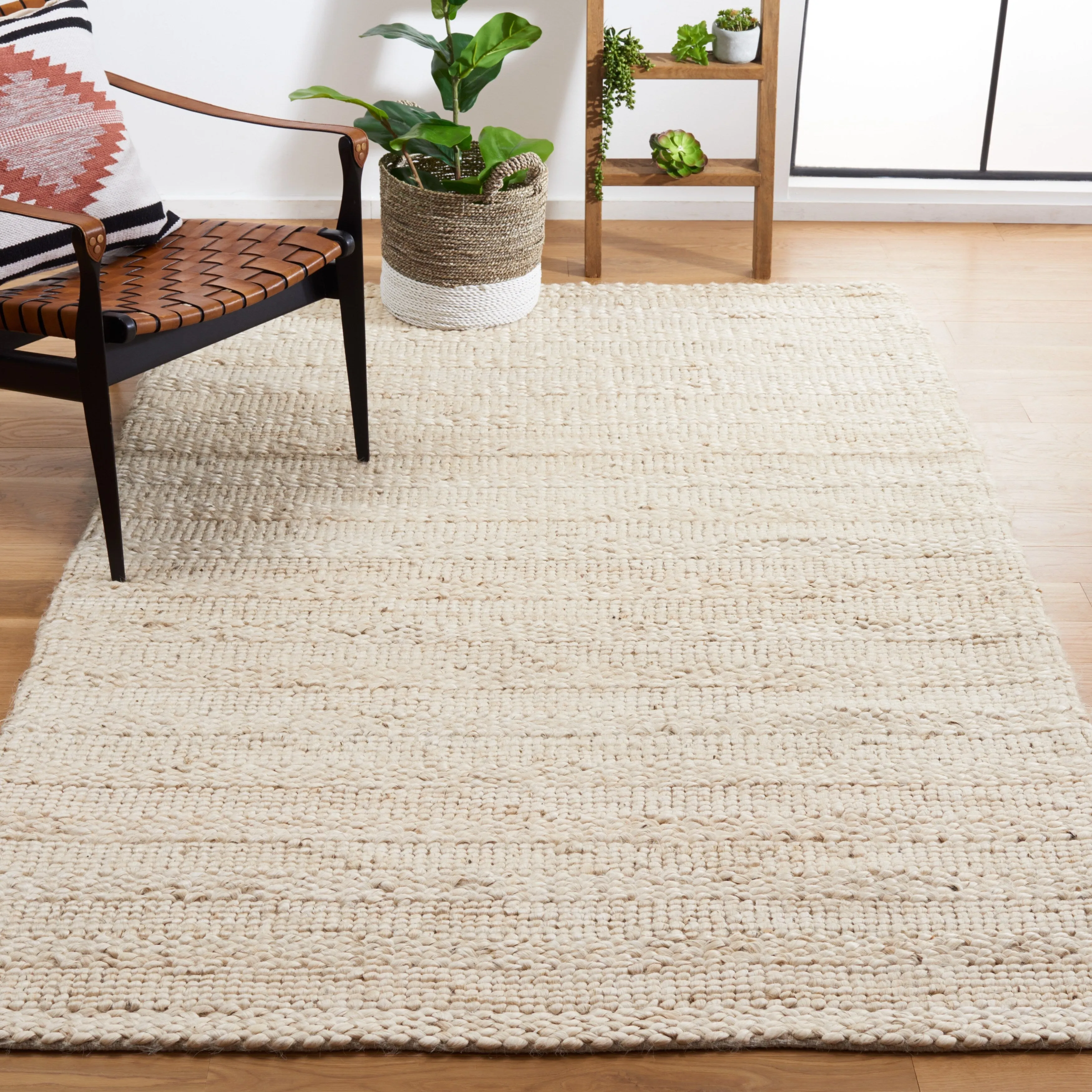 SAFAVIEH Handmade Natural Fiber Haven Jute Rug - Bleach - 5' x 8'