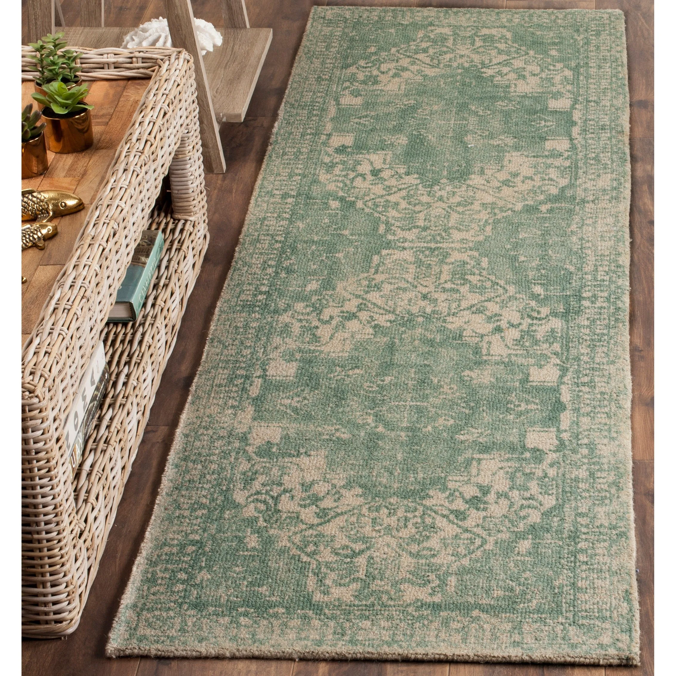 SAFAVIEH Handmade Restoration Vintage Boho Grisha Oriental Wool Rug