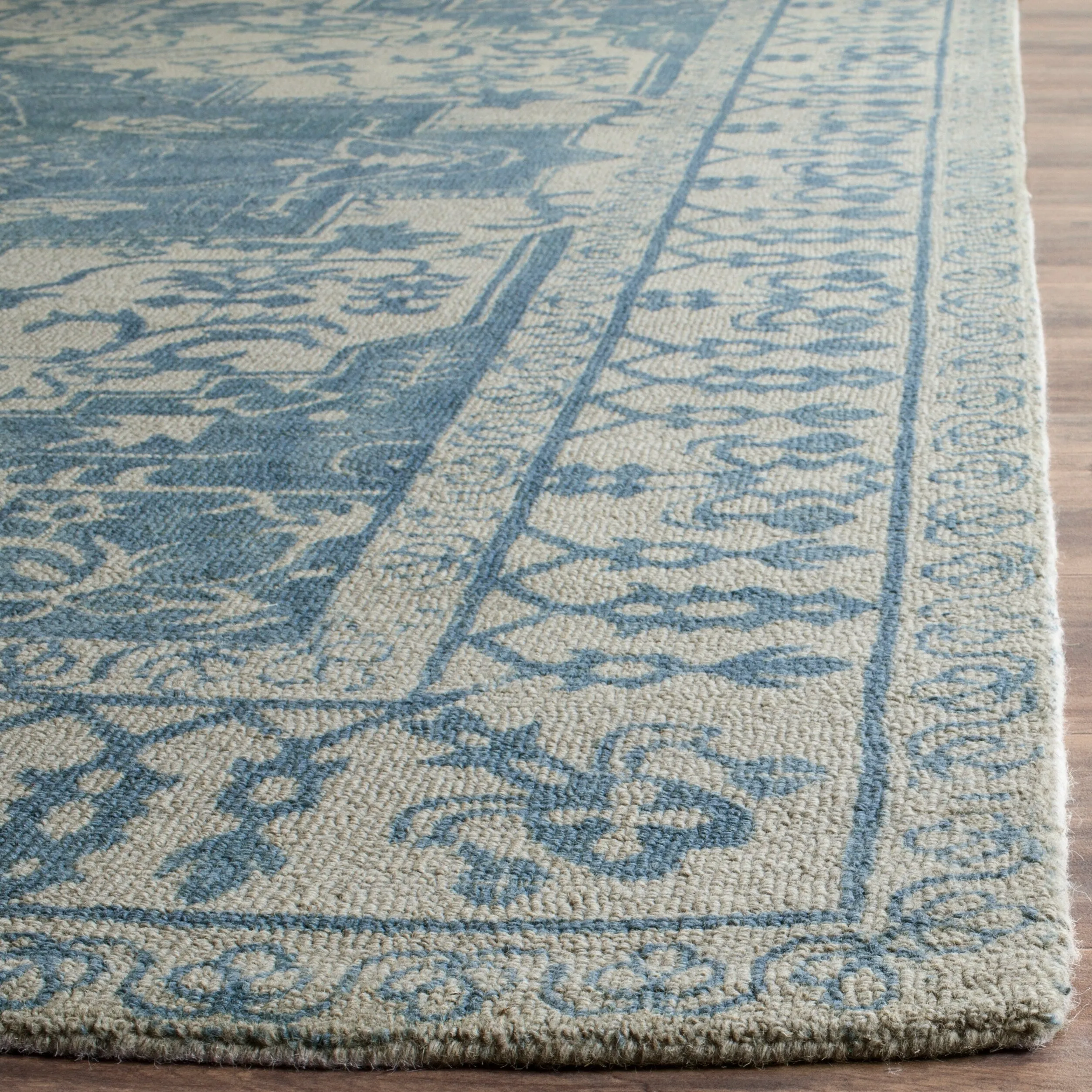 SAFAVIEH Handmade Restoration Vintage Boho Grisha Oriental Wool Rug