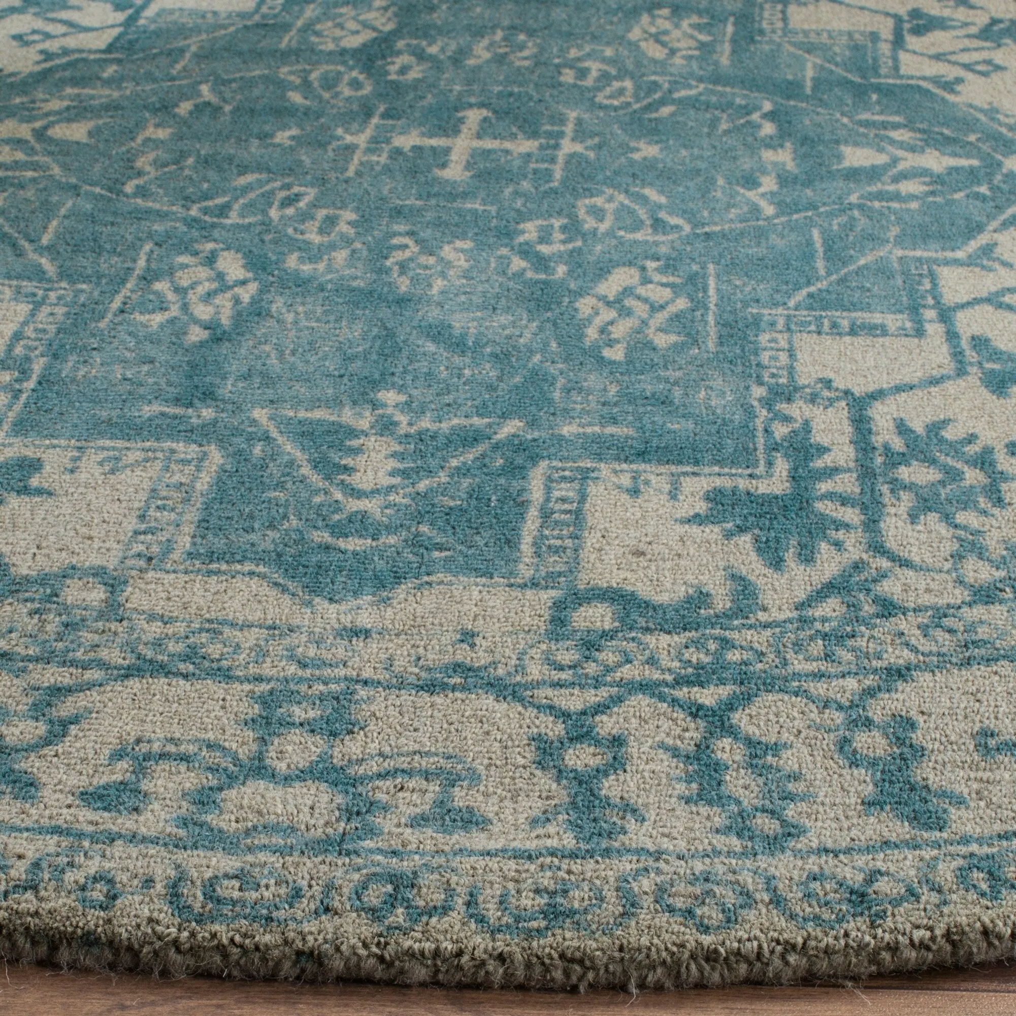 SAFAVIEH Handmade Restoration Vintage Boho Grisha Oriental Wool Rug