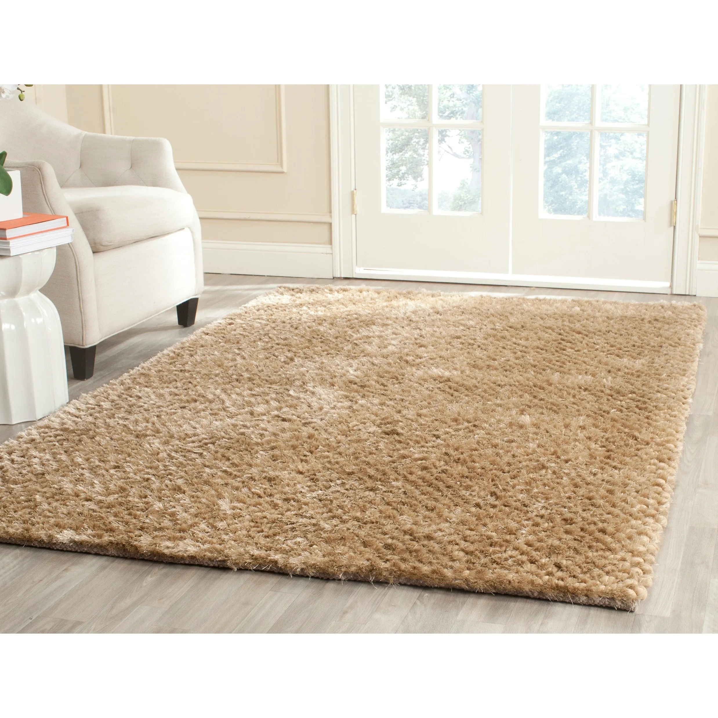 SAFAVIEH Handmade Saint Shantell Shag Yuiko Solid Polyester Rug