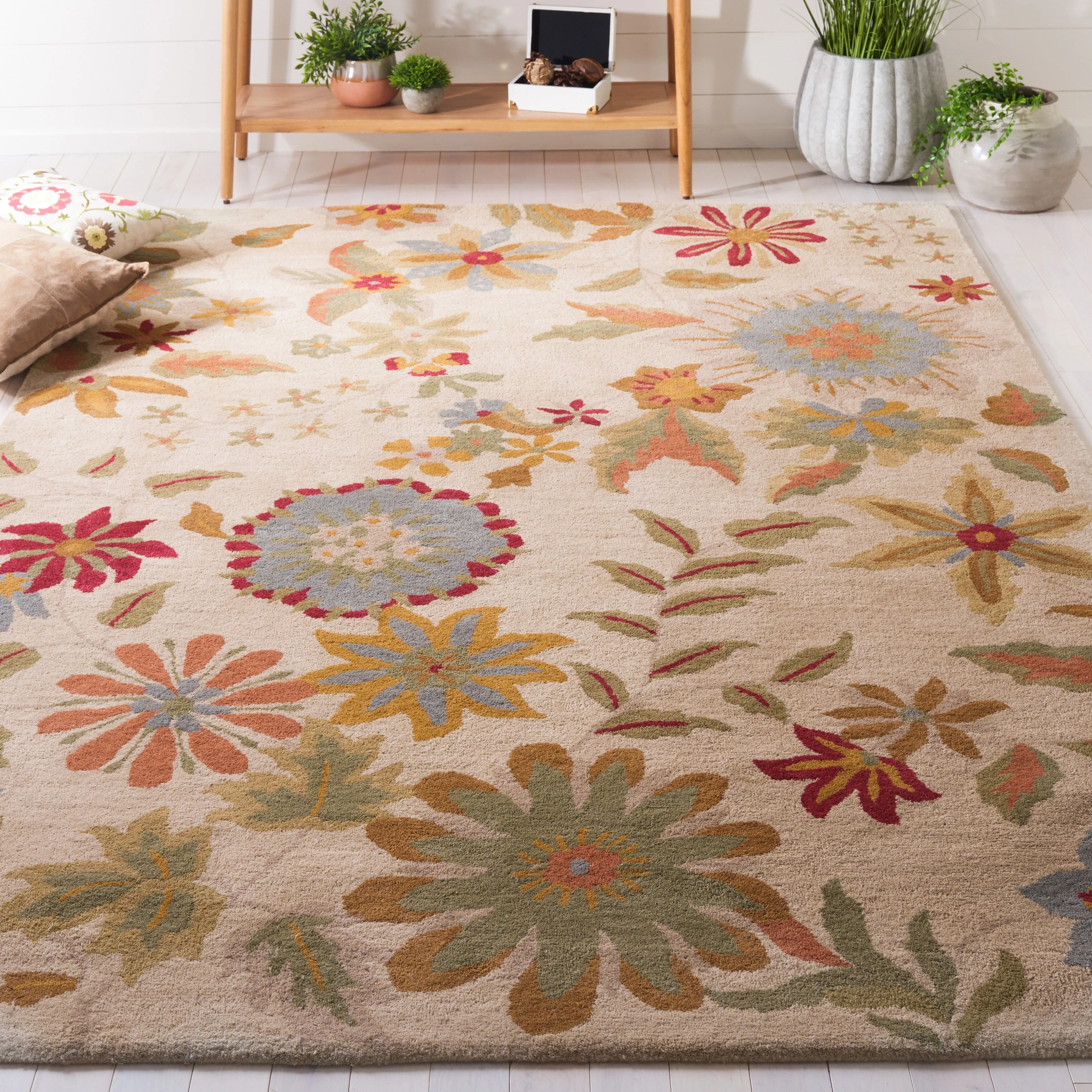 SAFAVIEH Handmade Soho Brittny New Zealand Wool Rug