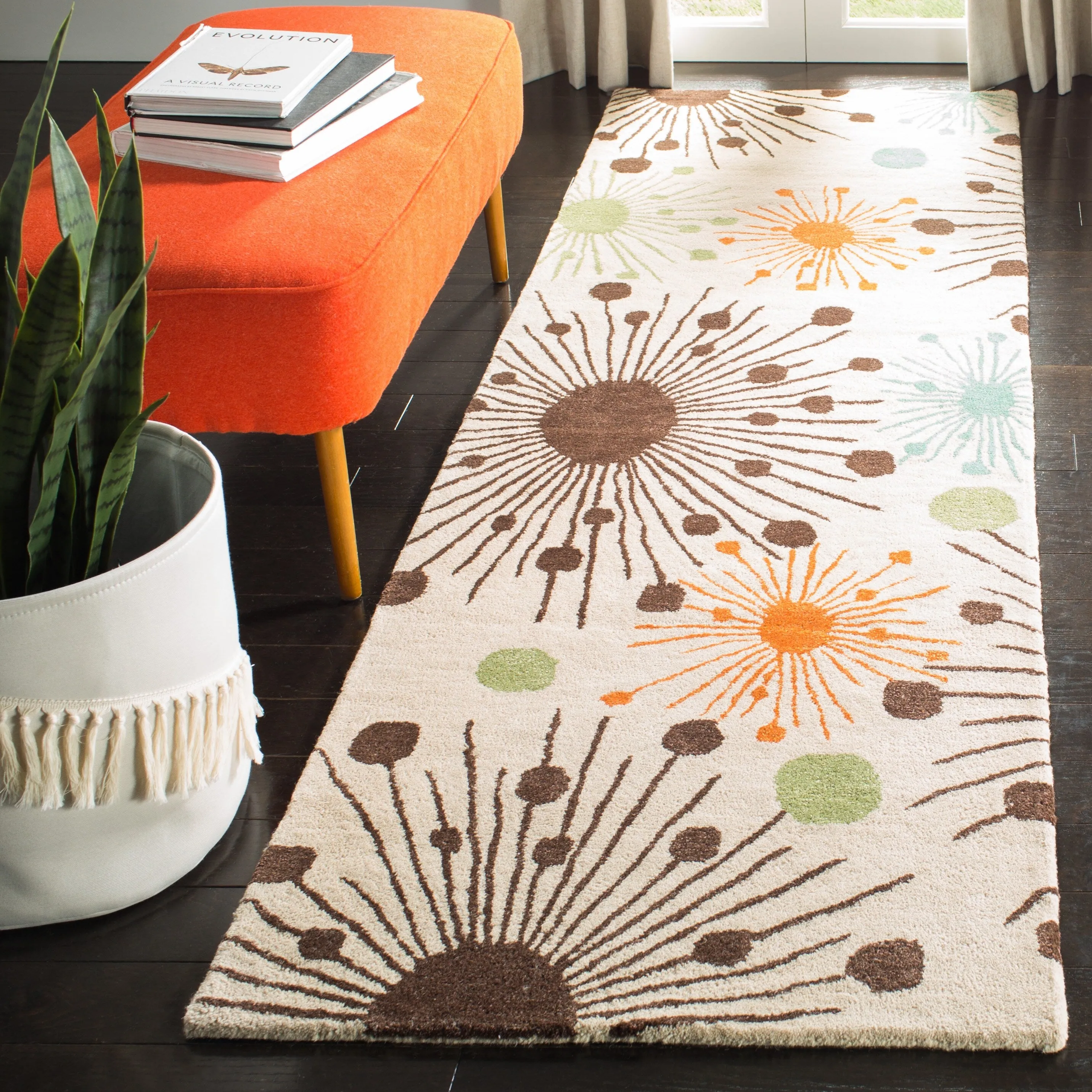 SAFAVIEH Handmade Soho Cristen Cosmos N.Z. Wool Rug
