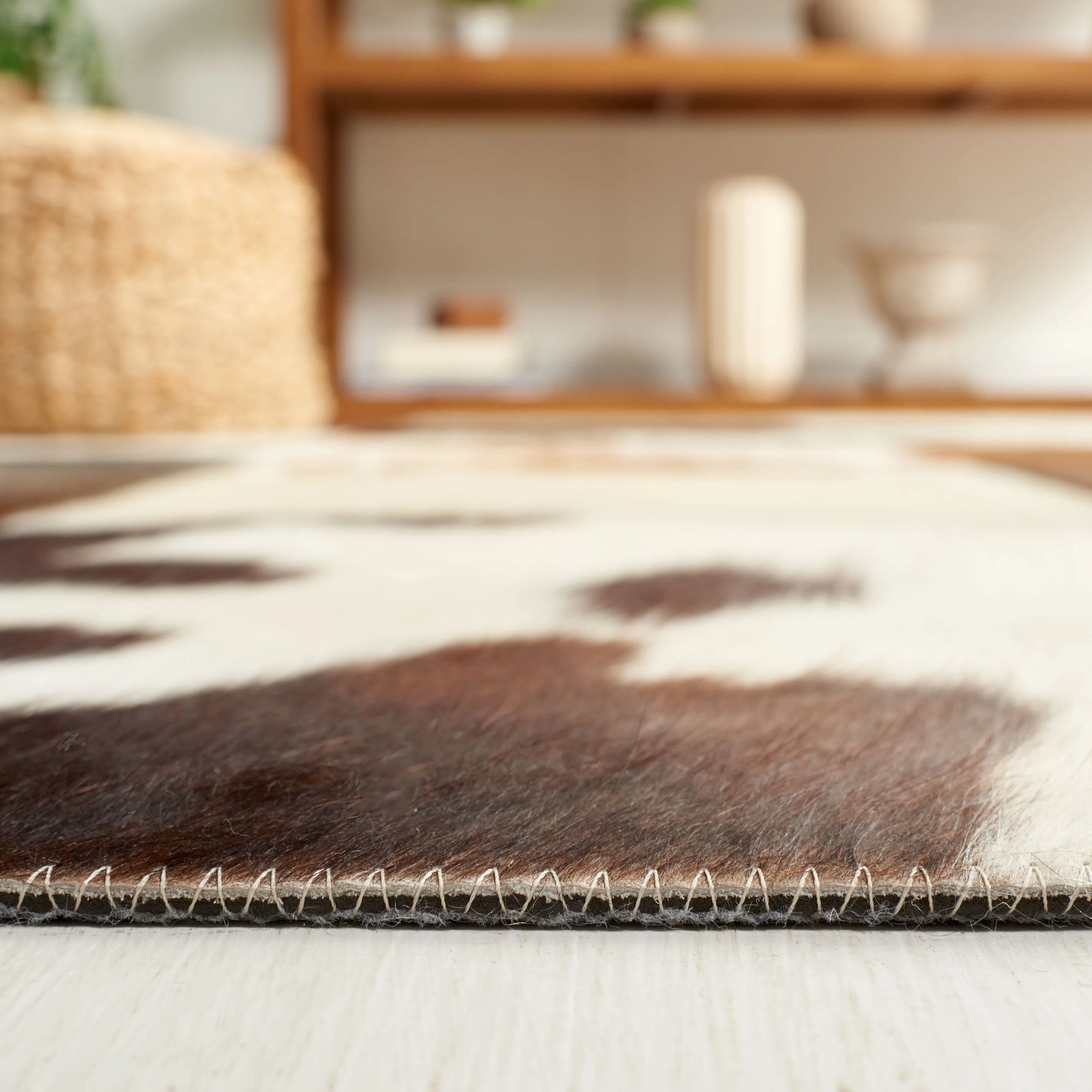 SAFAVIEH Handmade Studio Leather Jamila Modern Patchwork Rug