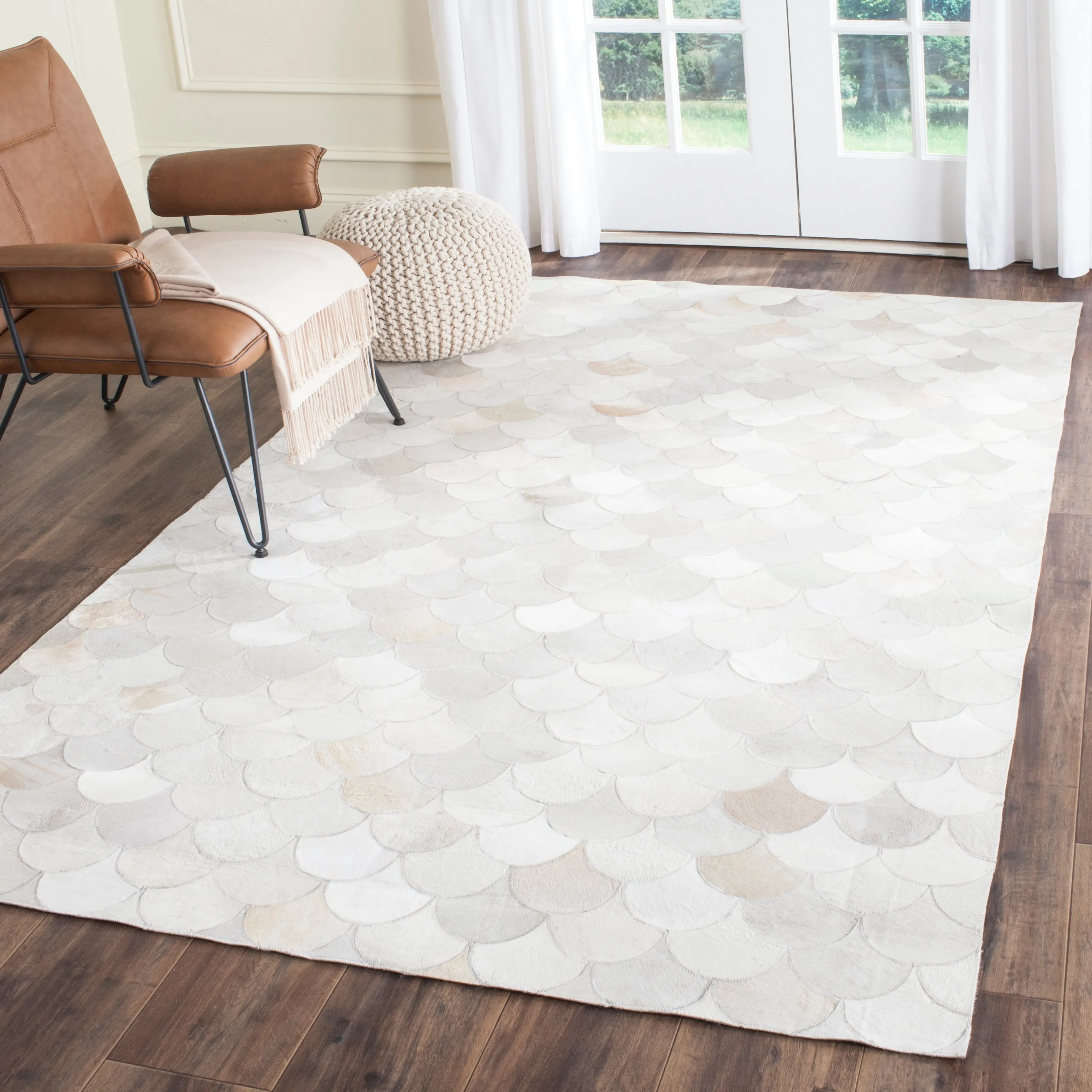 SAFAVIEH Handmade Studio Leather Rashida Modern Leather Rug
