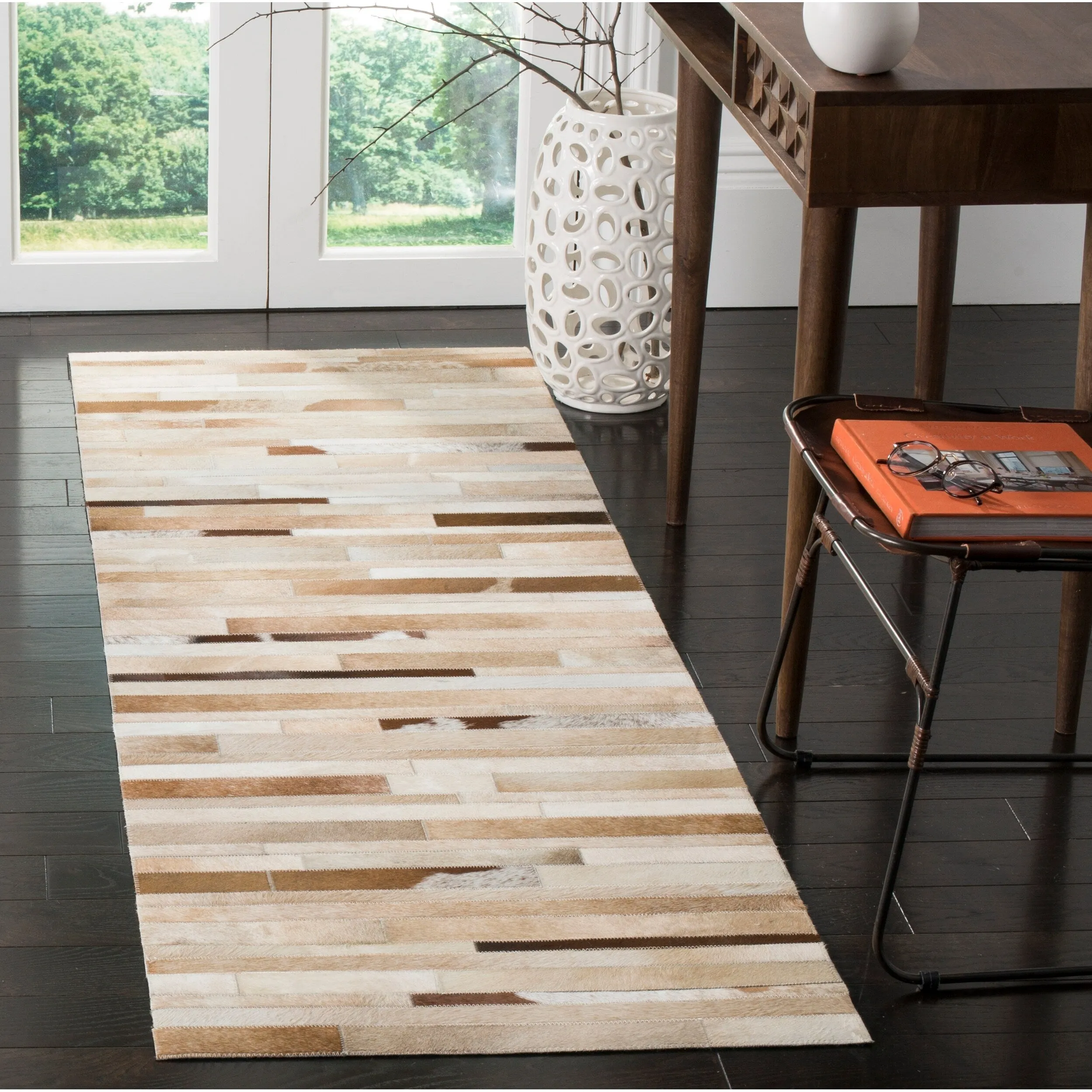 SAFAVIEH Handmade Studio Leather Tennille Modern Leather Rug
