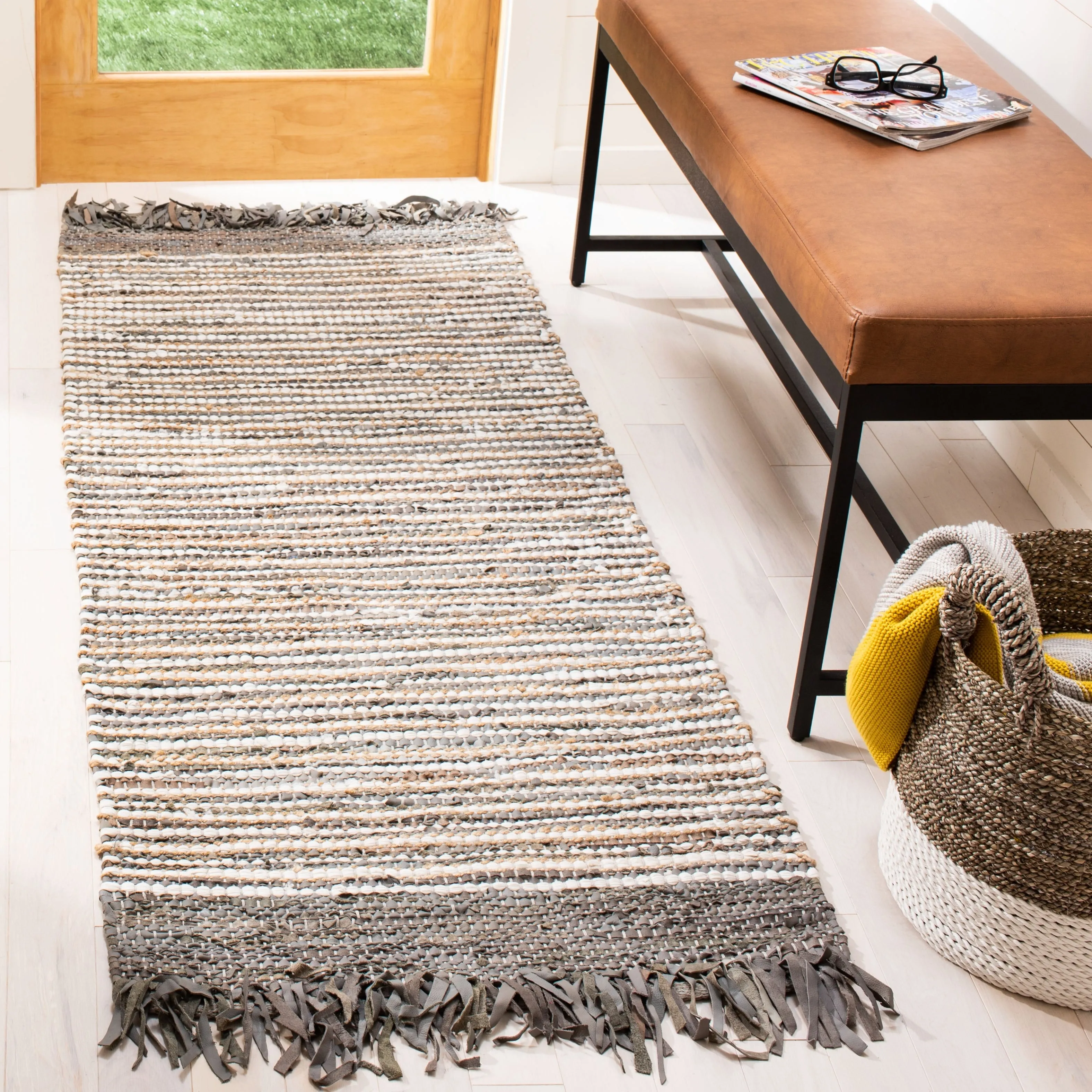 SAFAVIEH Handmade Vintage Boho Leather Lia Modern Stripe Leather