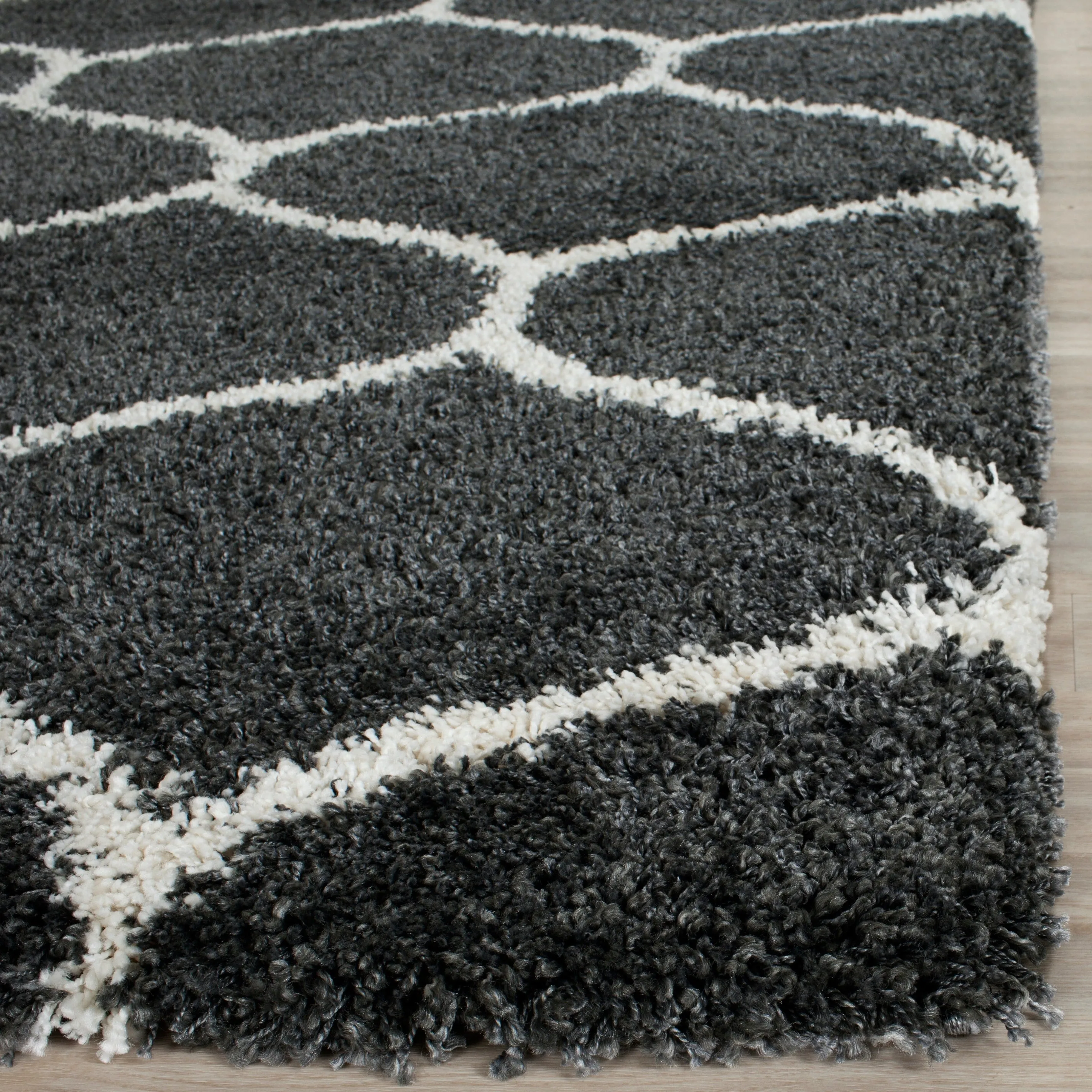 SAFAVIEH Hudson Shag Pushpa Trellis 2-inch Thick Area Rug