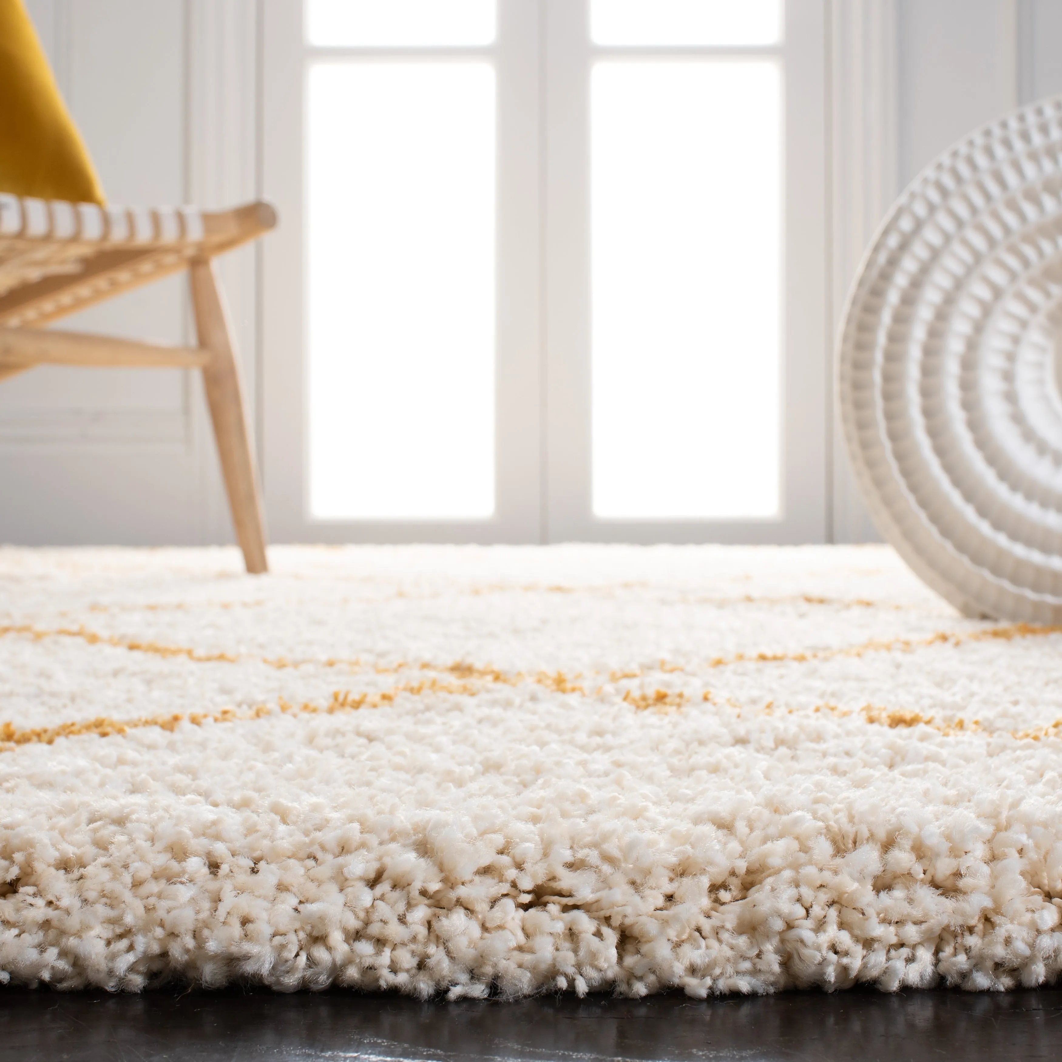 SAFAVIEH Hudson Shag Raili Diamond Trellis 2-inch Thick Rug