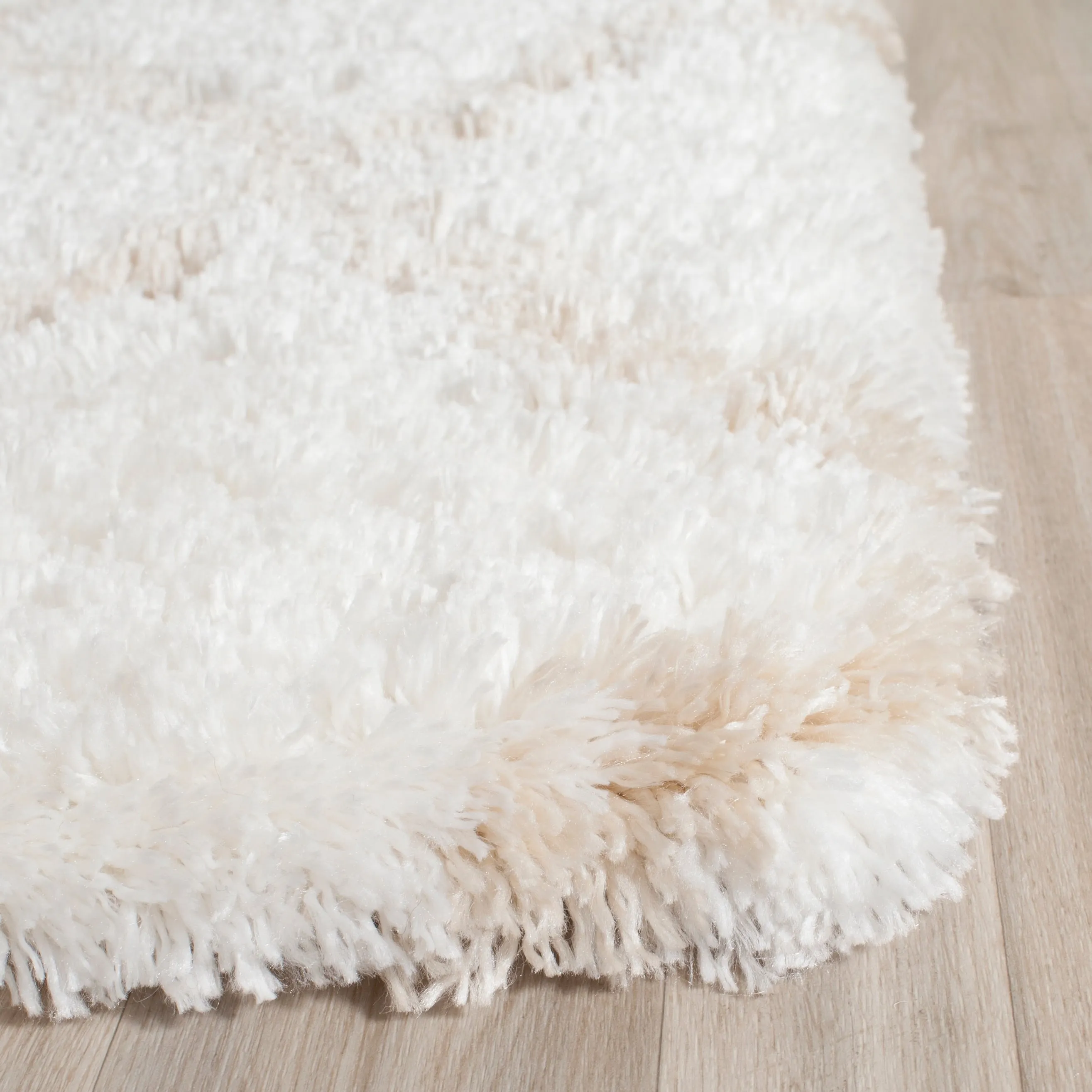 SAFAVIEH Indie Shag Milagros 2-inch Thick Rug