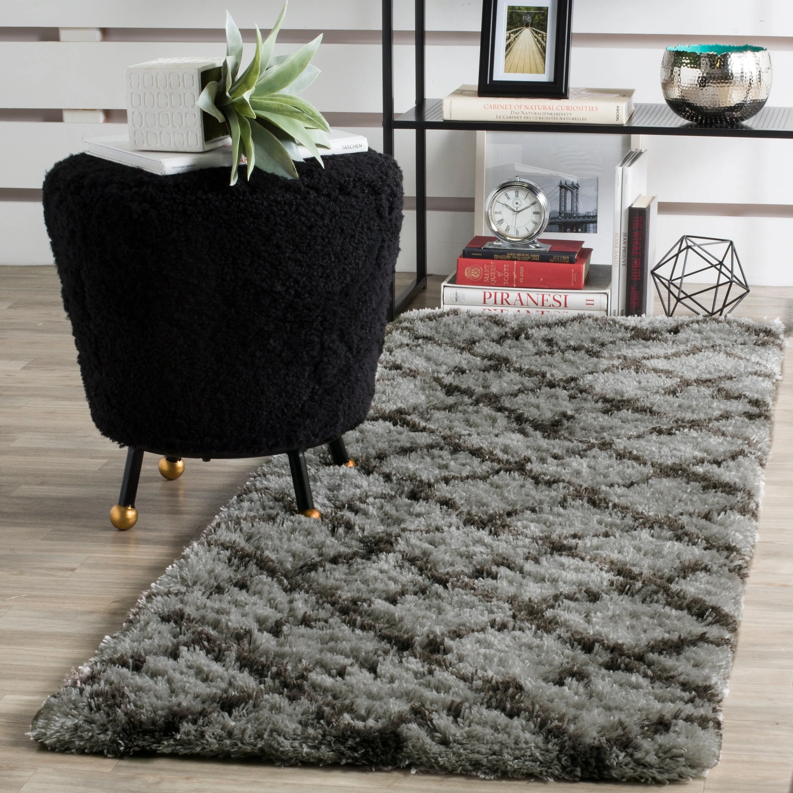 SAFAVIEH Indie Shag Milagros 2-inch Thick Rug