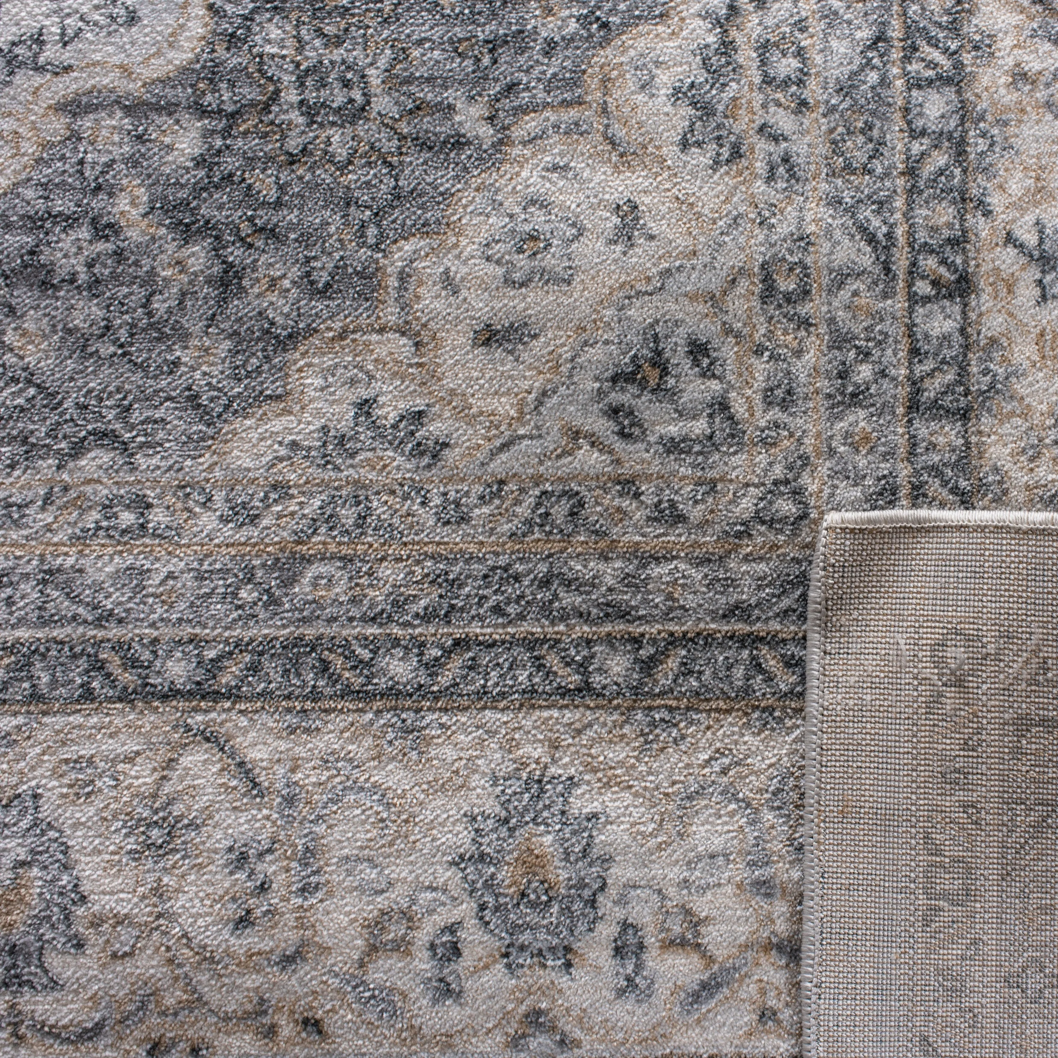 SAFAVIEH Isabella Anastasiia Traditional Oriental Rug - Light Grey/Cream - 5' 3 x 7' 6