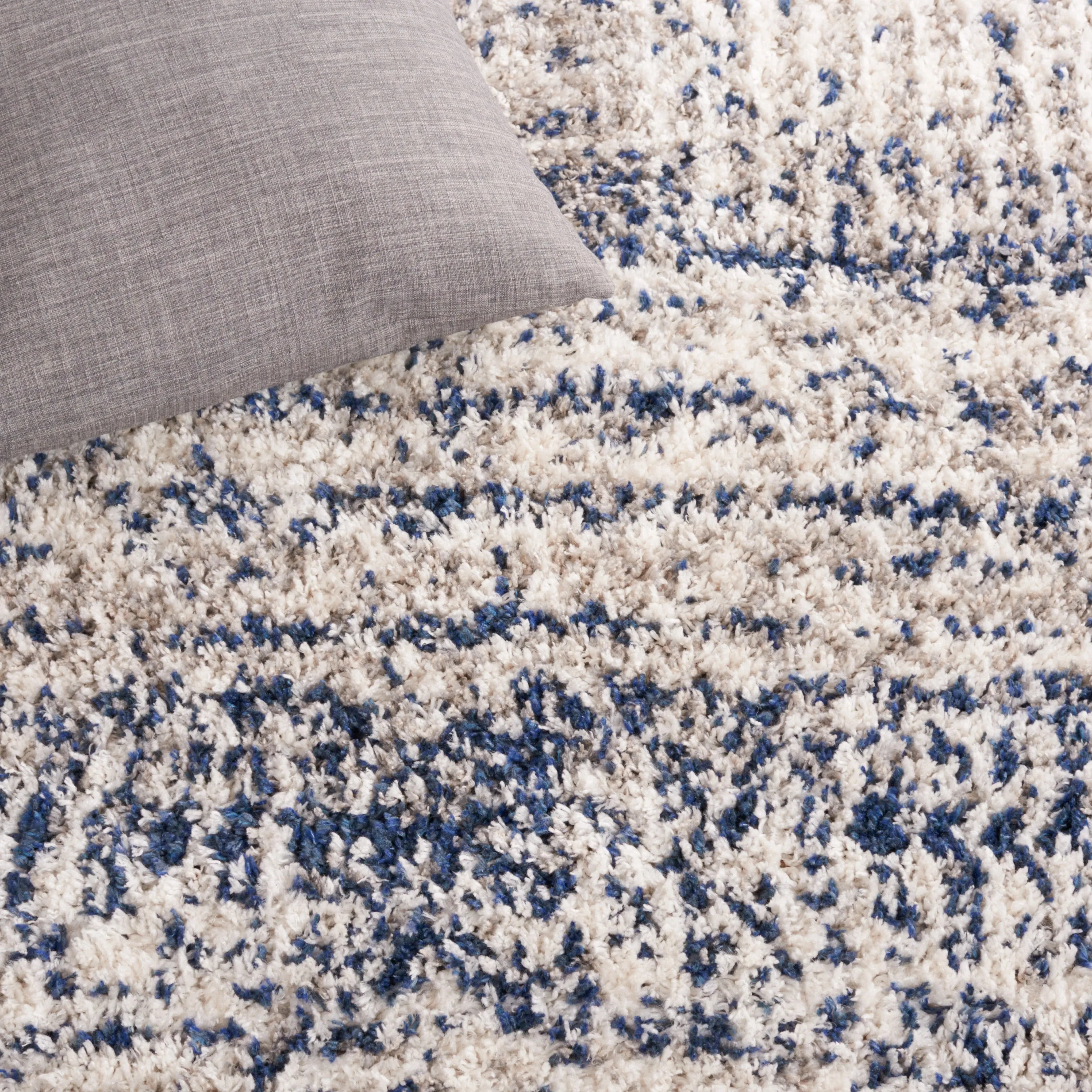 SAFAVIEH Jericho Shag Michaele 1.2-inch Thick Rug