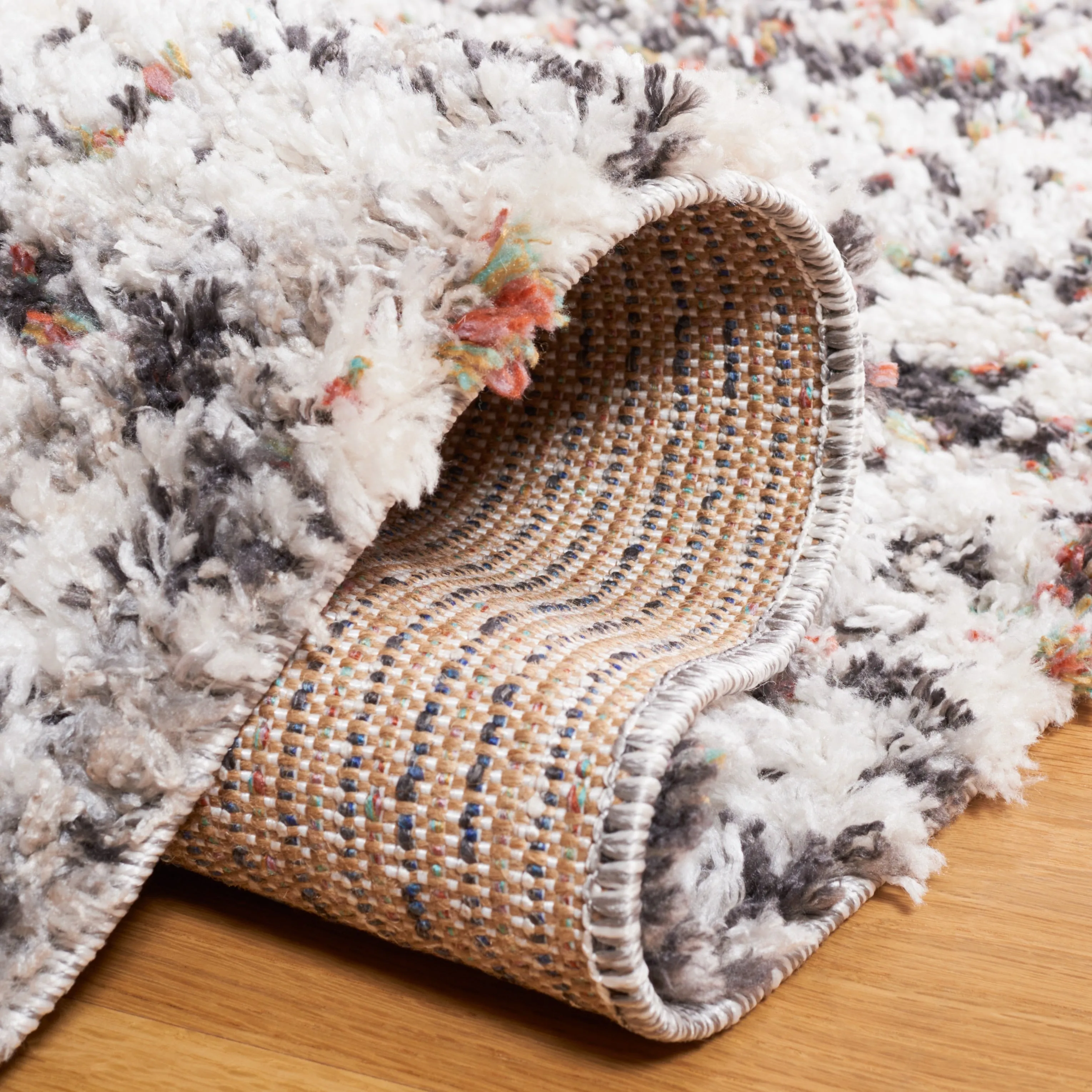 SAFAVIEH Jericho Shag Michaele 1.2-inch Thick Rug