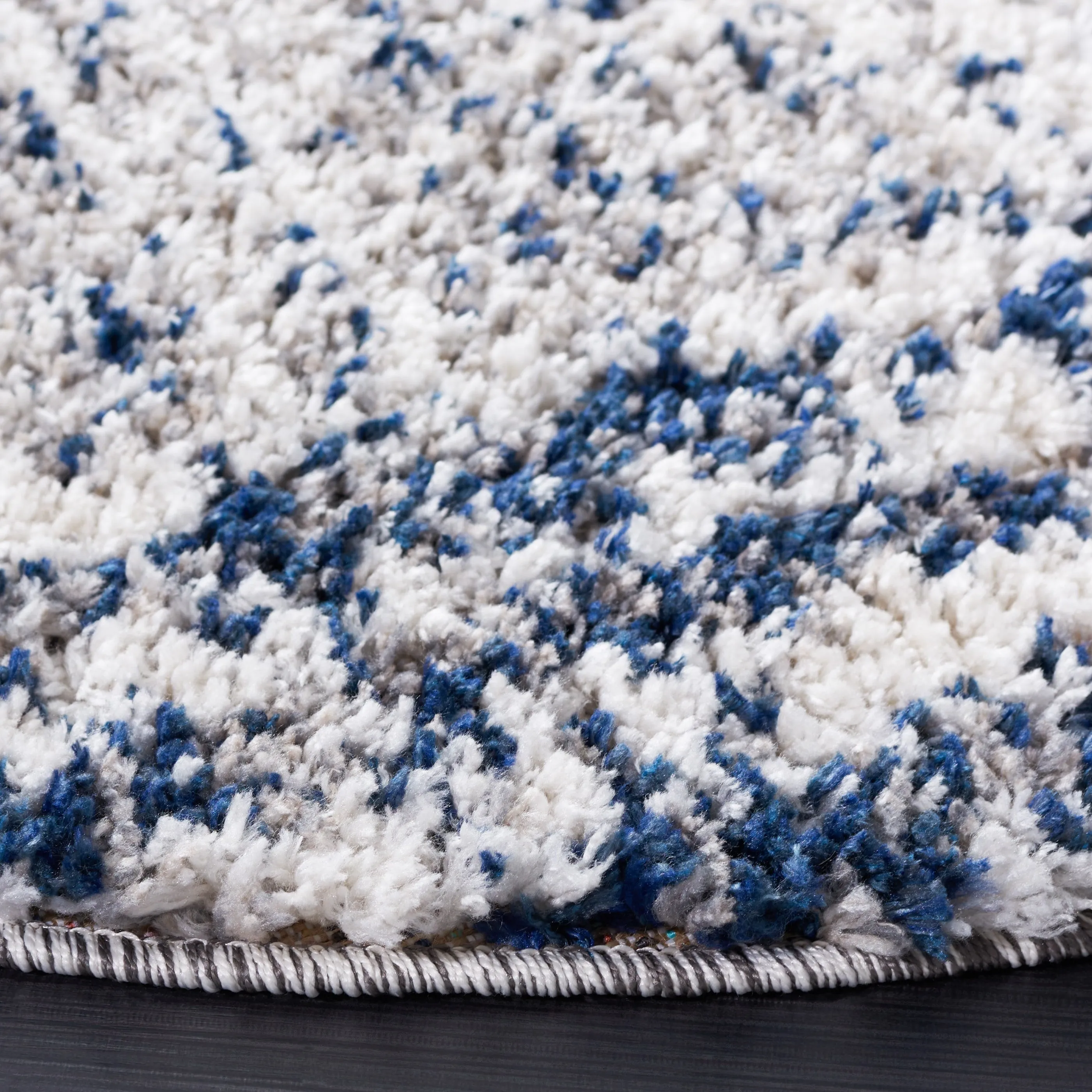 SAFAVIEH Jericho Shag Michaele 1.2-inch Thick Rug