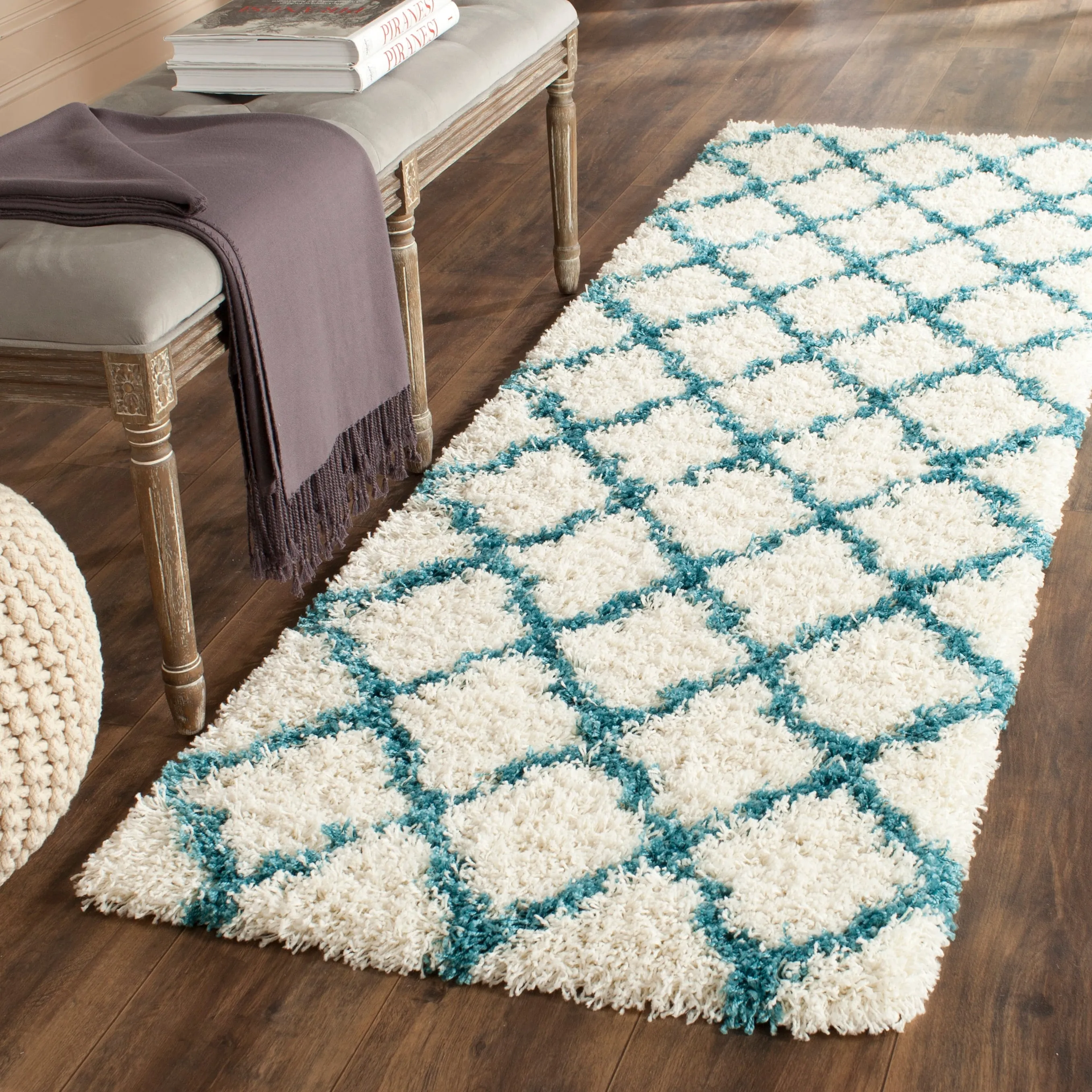 SAFAVIEH Kids Shag Judyth Nursery Playroom 2-inch Thick Rug