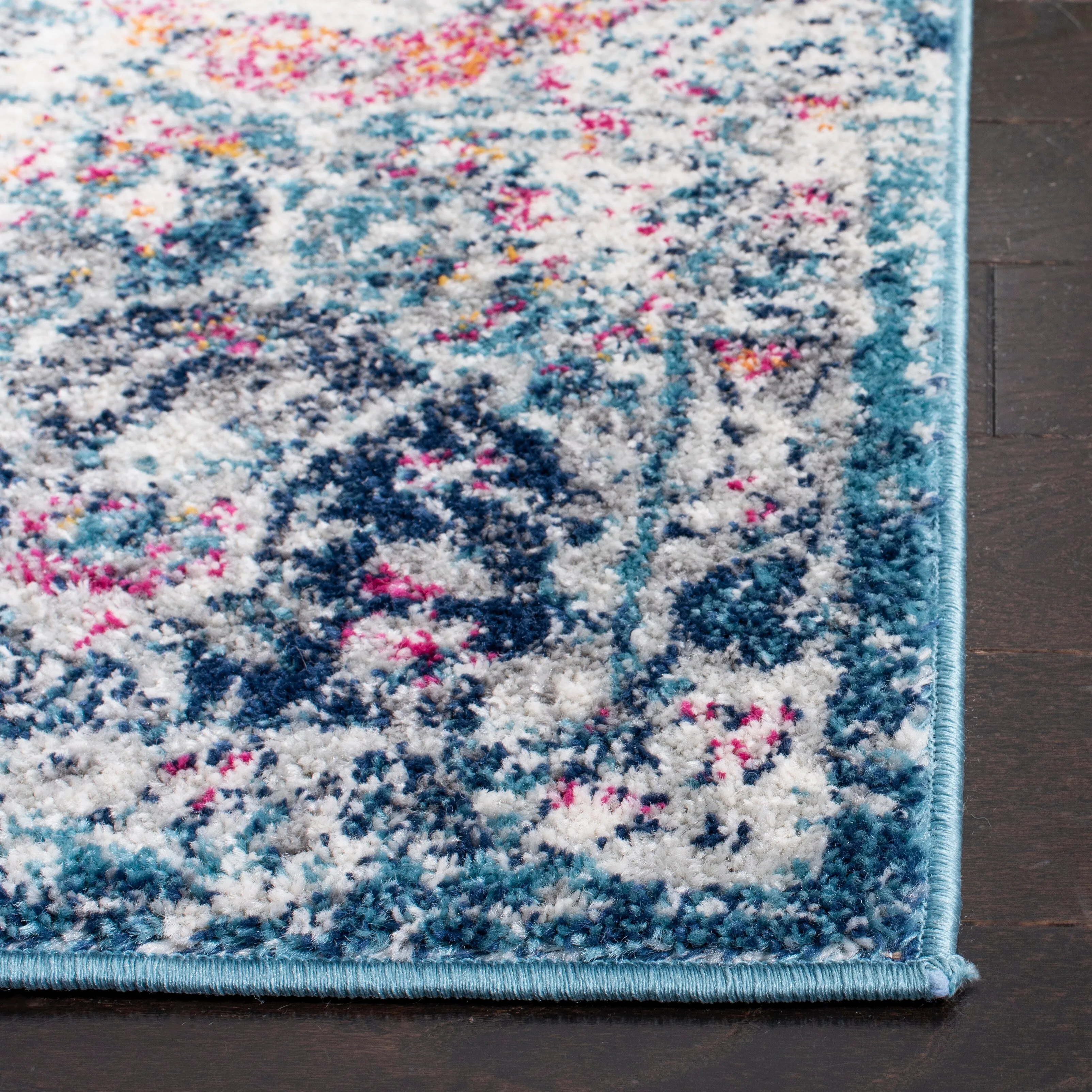 SAFAVIEH Madison Bettylou Boho Chic Distressed Area Rug