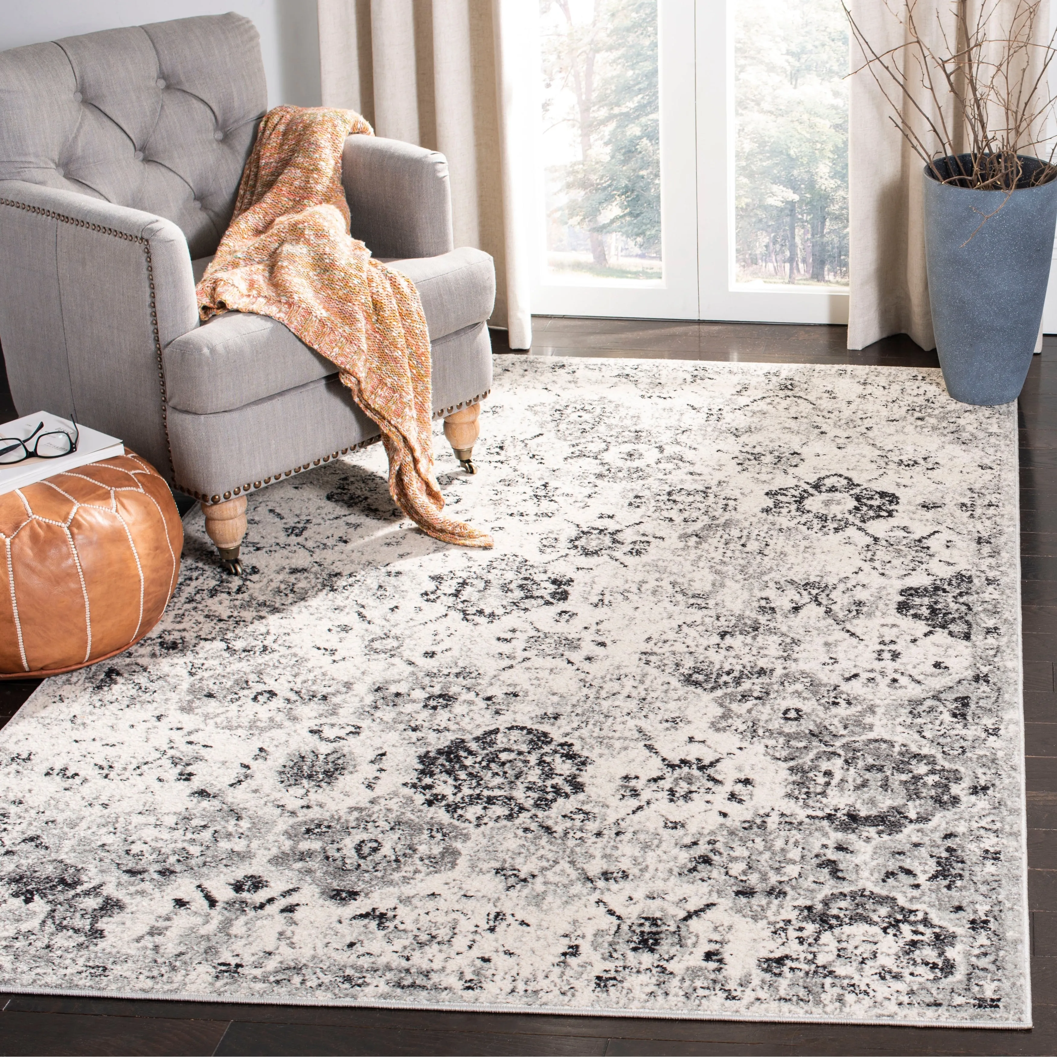 SAFAVIEH Madison Bettylou Boho Chic Distressed Area Rug
