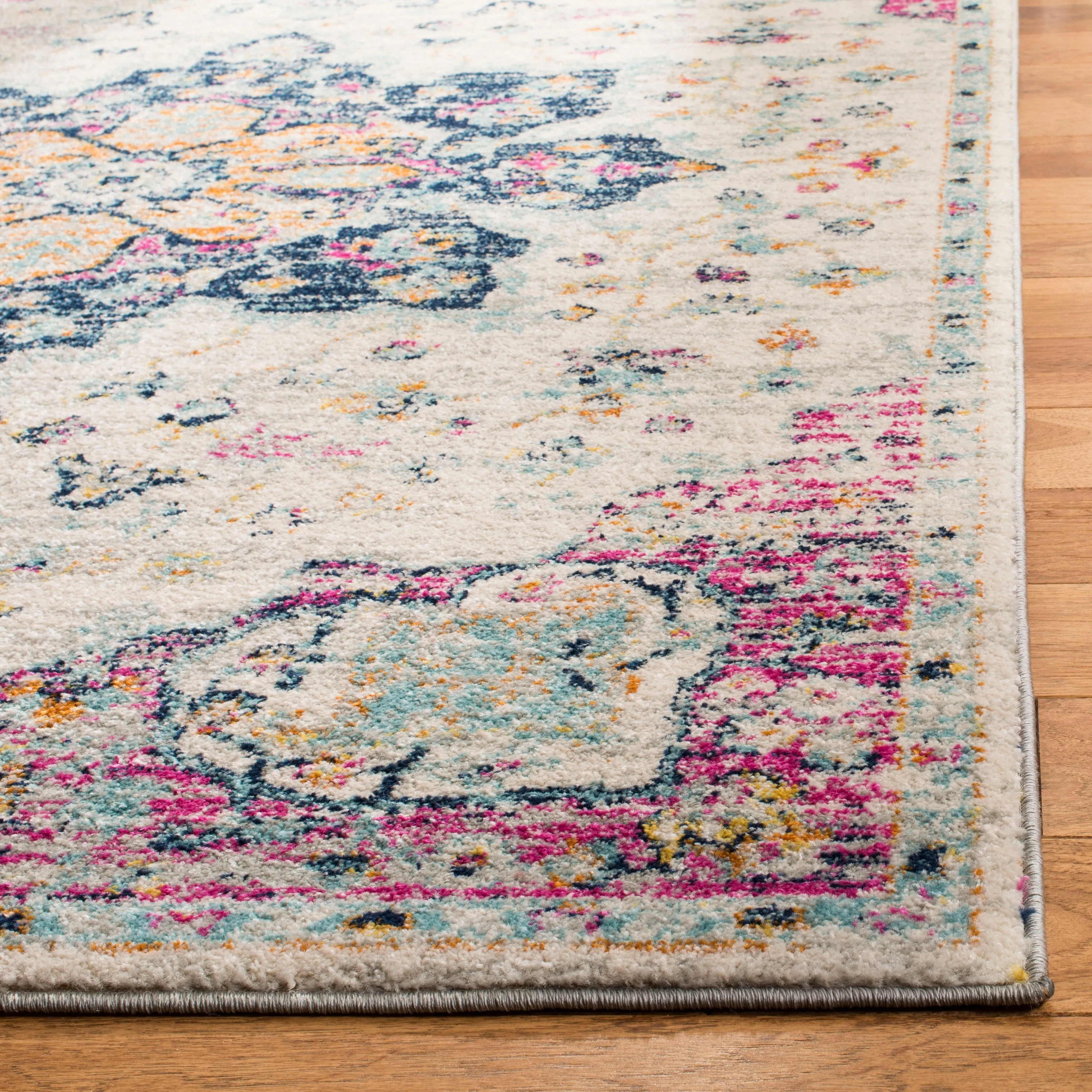 SAFAVIEH Madison Peggie Vintage Boho Medallion Rug