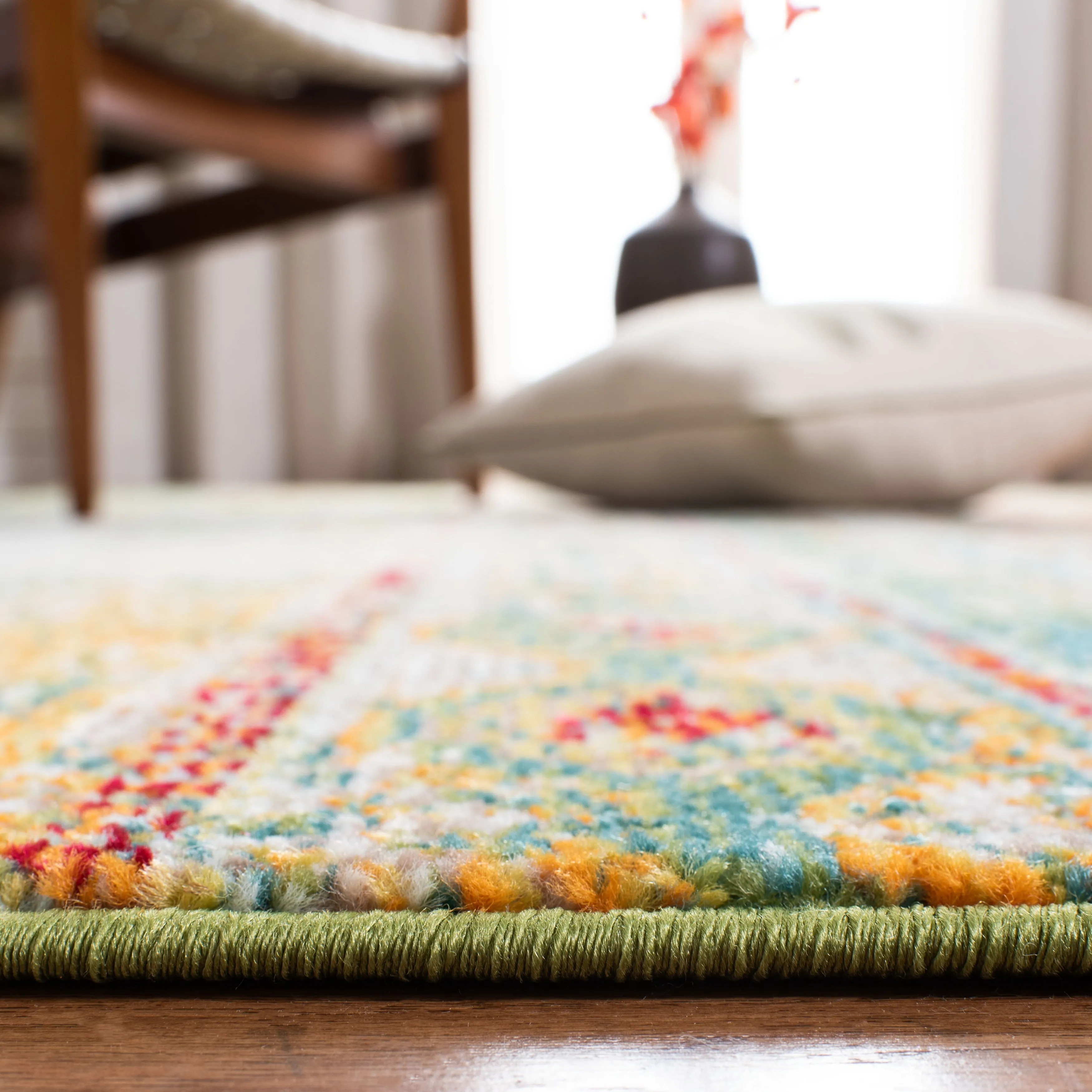 SAFAVIEH. Madison Sonya Abstract Boho Distressed Rug
