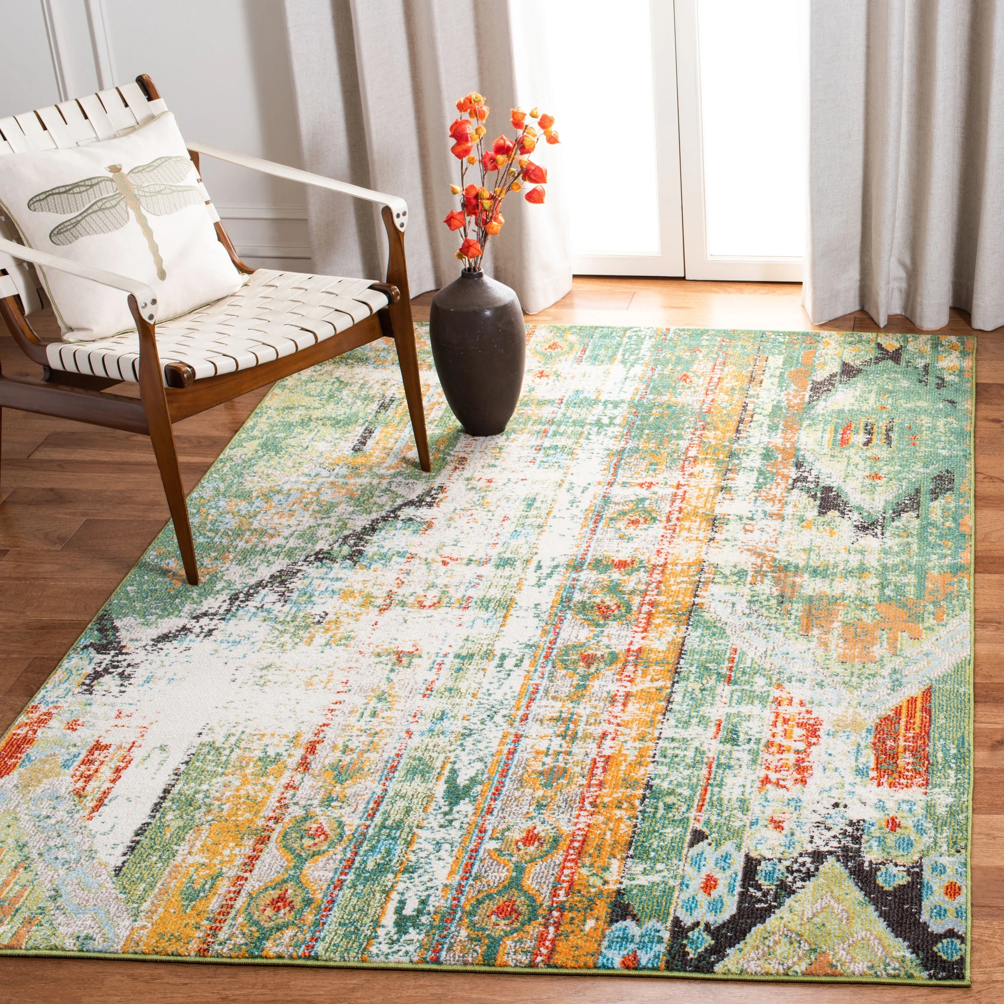 SAFAVIEH. Madison Sonya Abstract Boho Distressed Rug