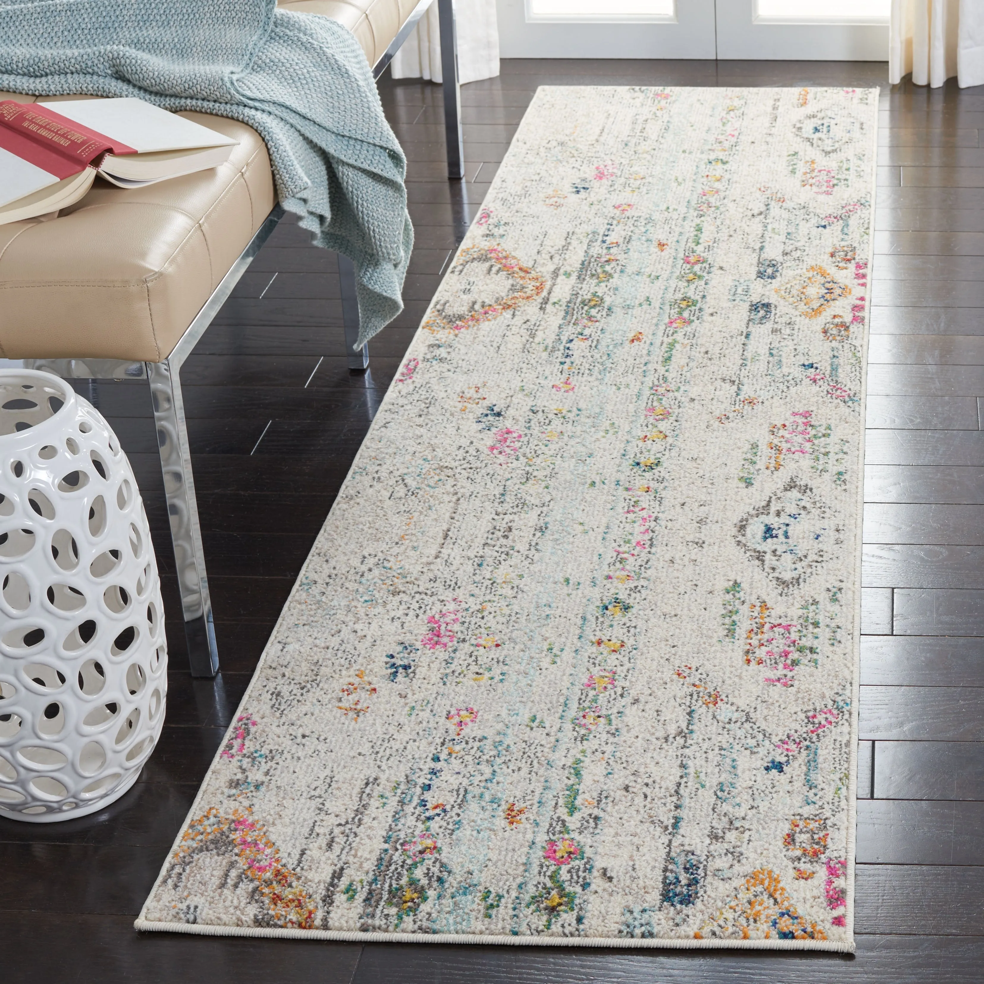 SAFAVIEH. Madison Sonya Abstract Boho Distressed Rug