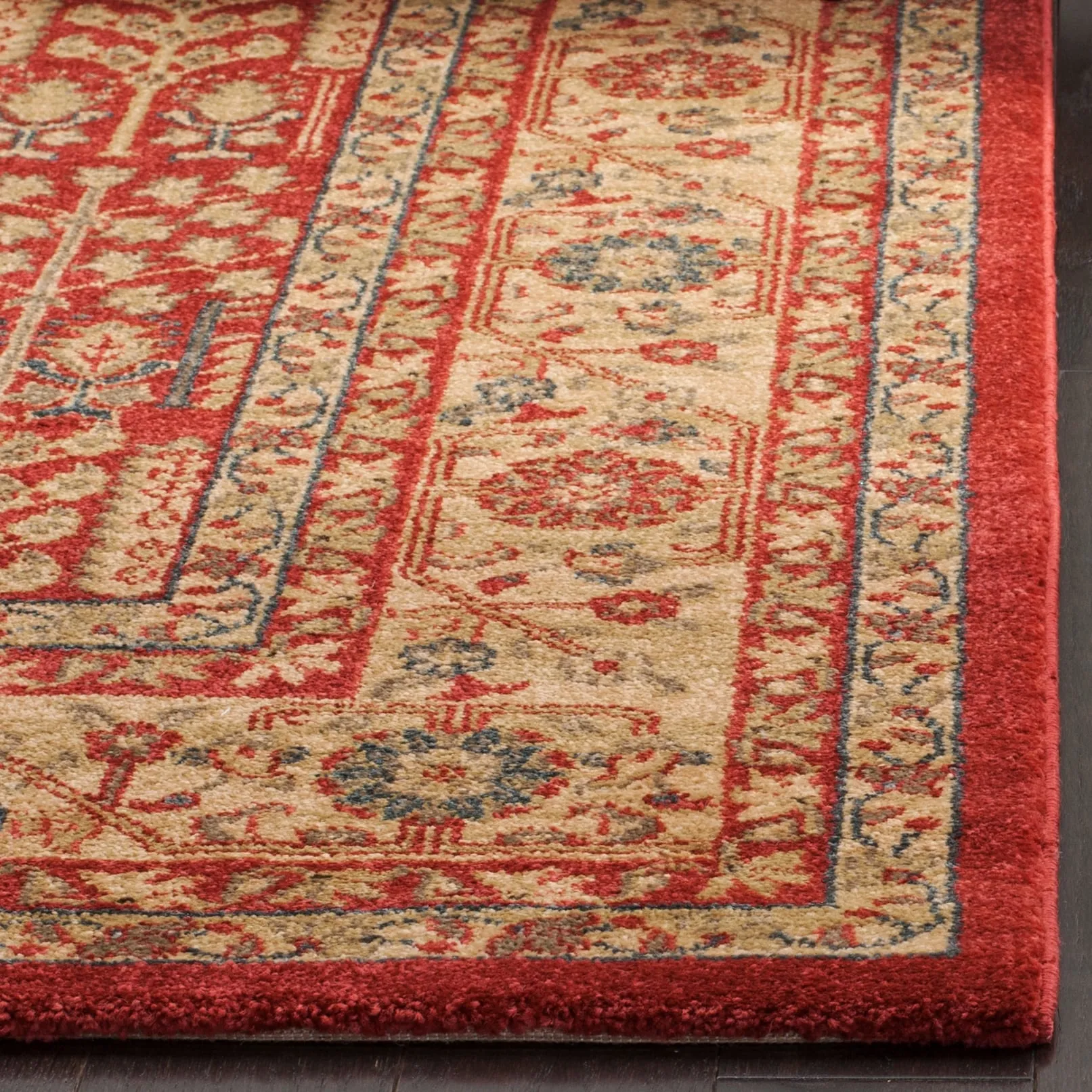 SAFAVIEH Mahal Laurene Traditional Oriental Rug