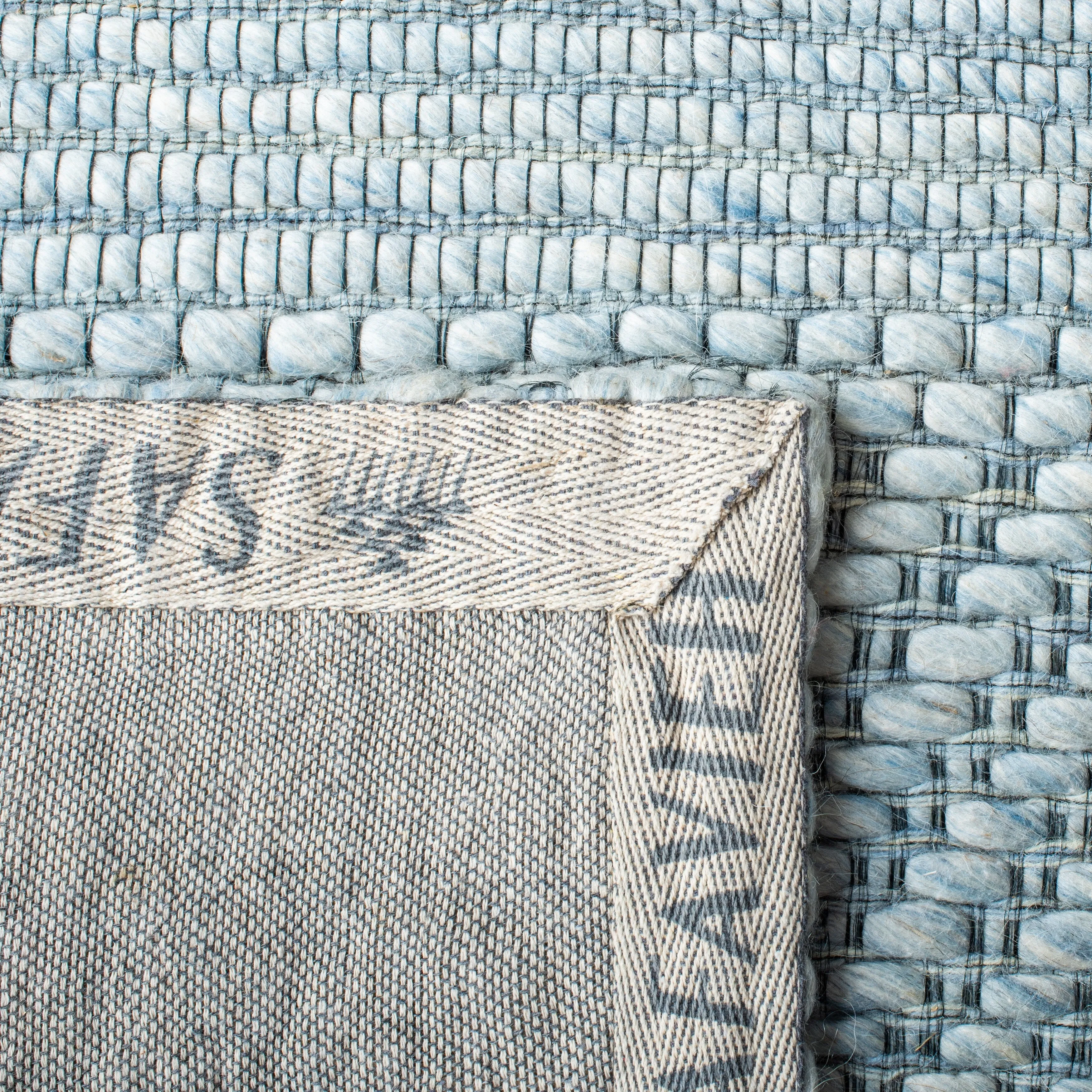 SAFAVIEH Marbella Berra Wool Rug