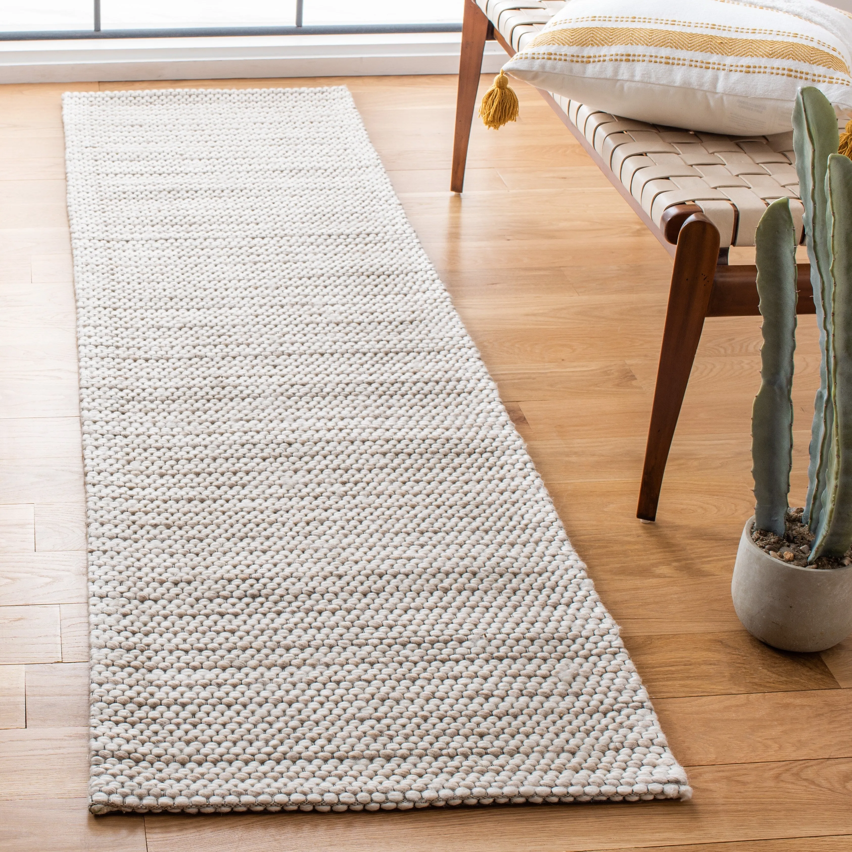 SAFAVIEH Marbella Gerli Wool Rug