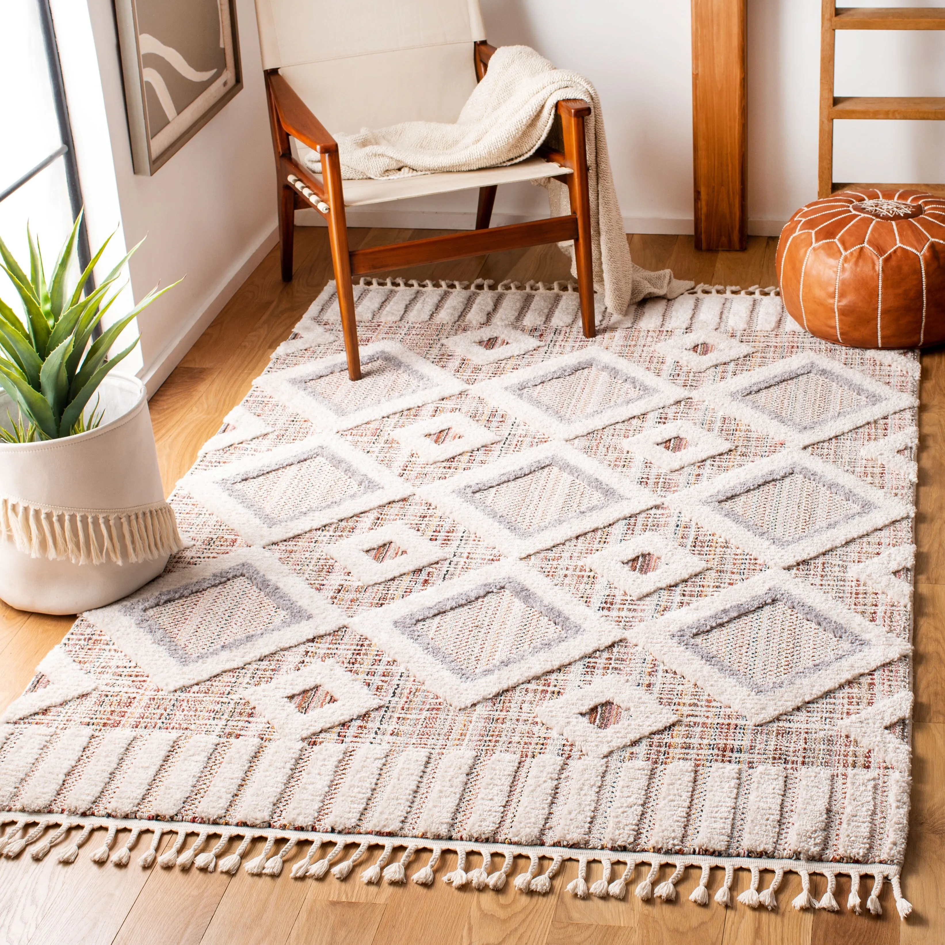 SAFAVIEH Marrakech Moroccan Elenore Boho Braided Tassel Area Rug