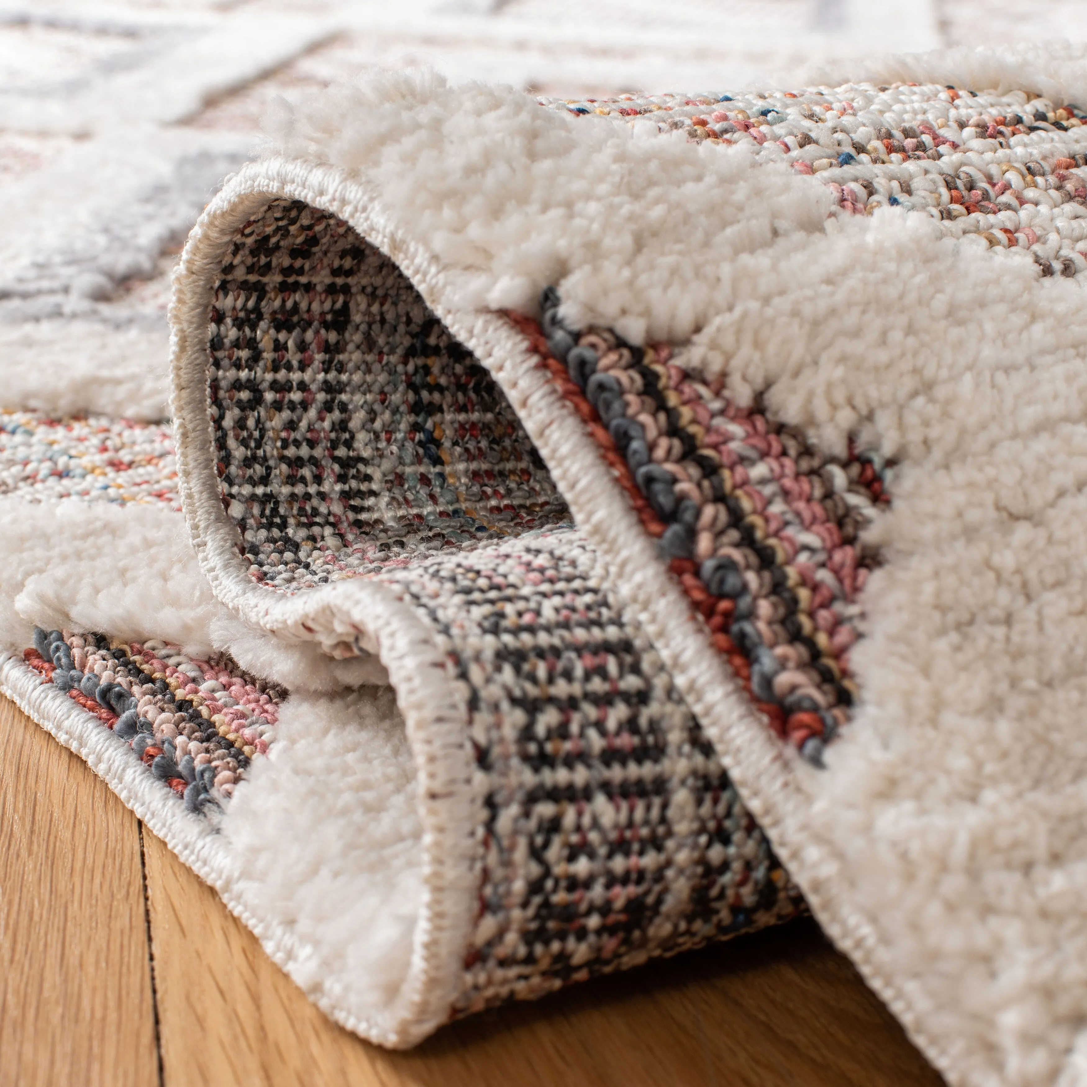 SAFAVIEH Marrakech Moroccan Elenore Boho Braided Tassel Area Rug
