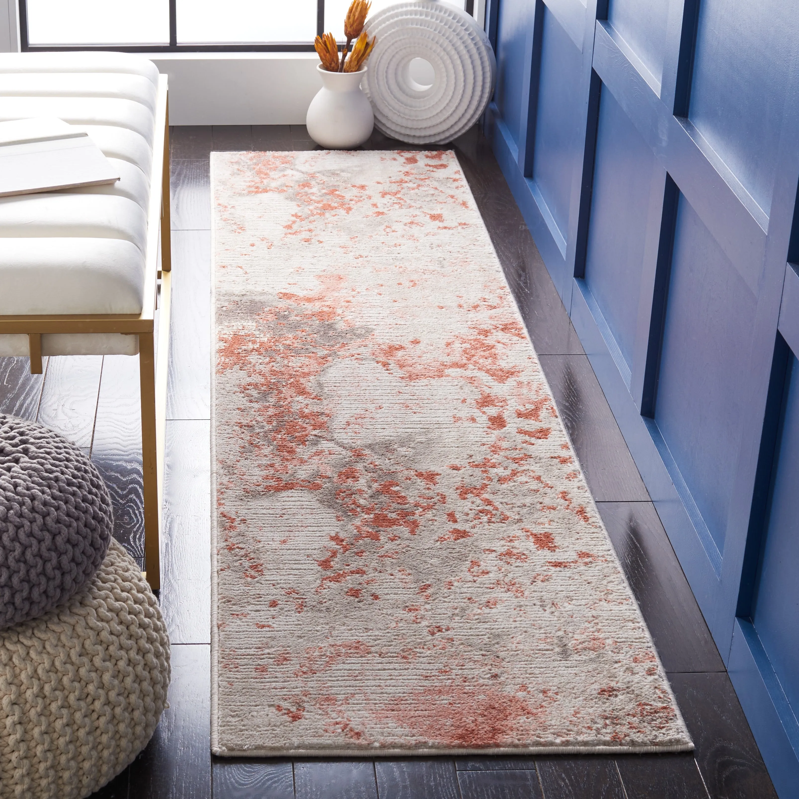 SAFAVIEH Meadow Erline Modern Abstract Rug