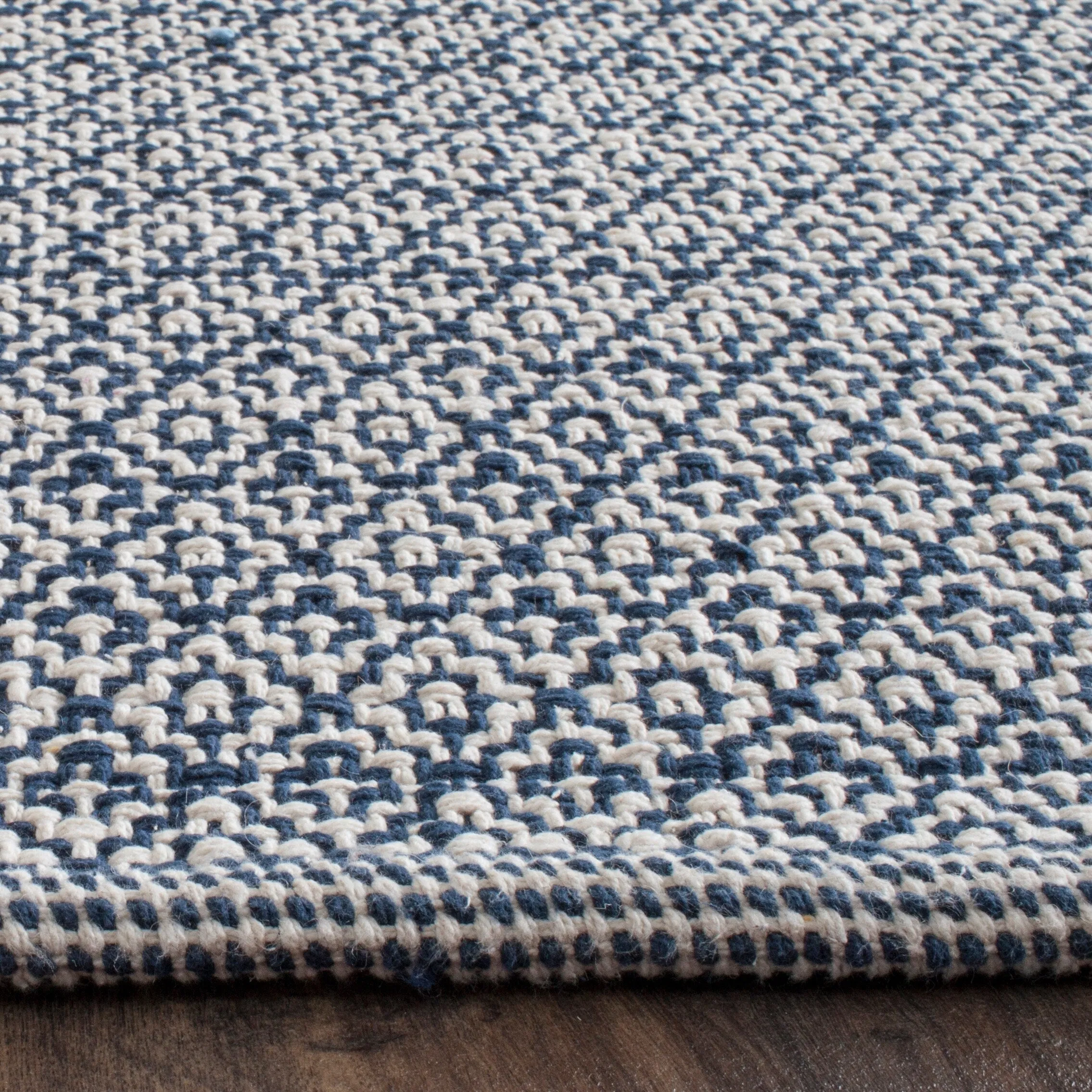 SAFAVIEH Montauk Bonita Handmade Cotton Area Rug