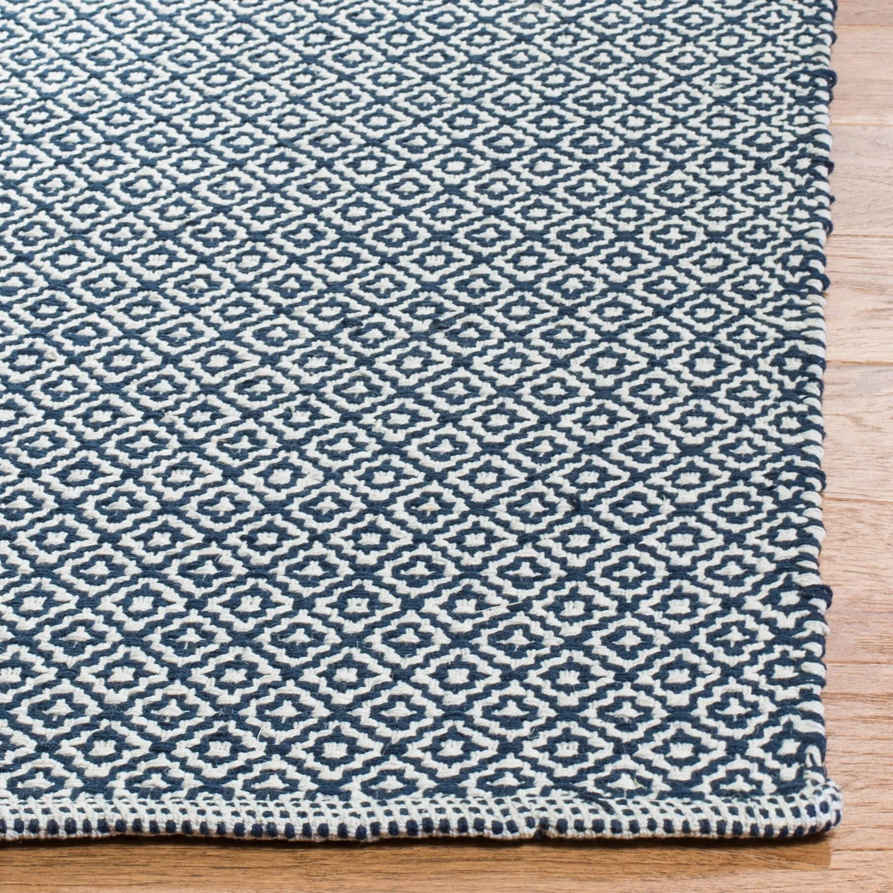 SAFAVIEH Montauk Bonita Handmade Cotton Area Rug