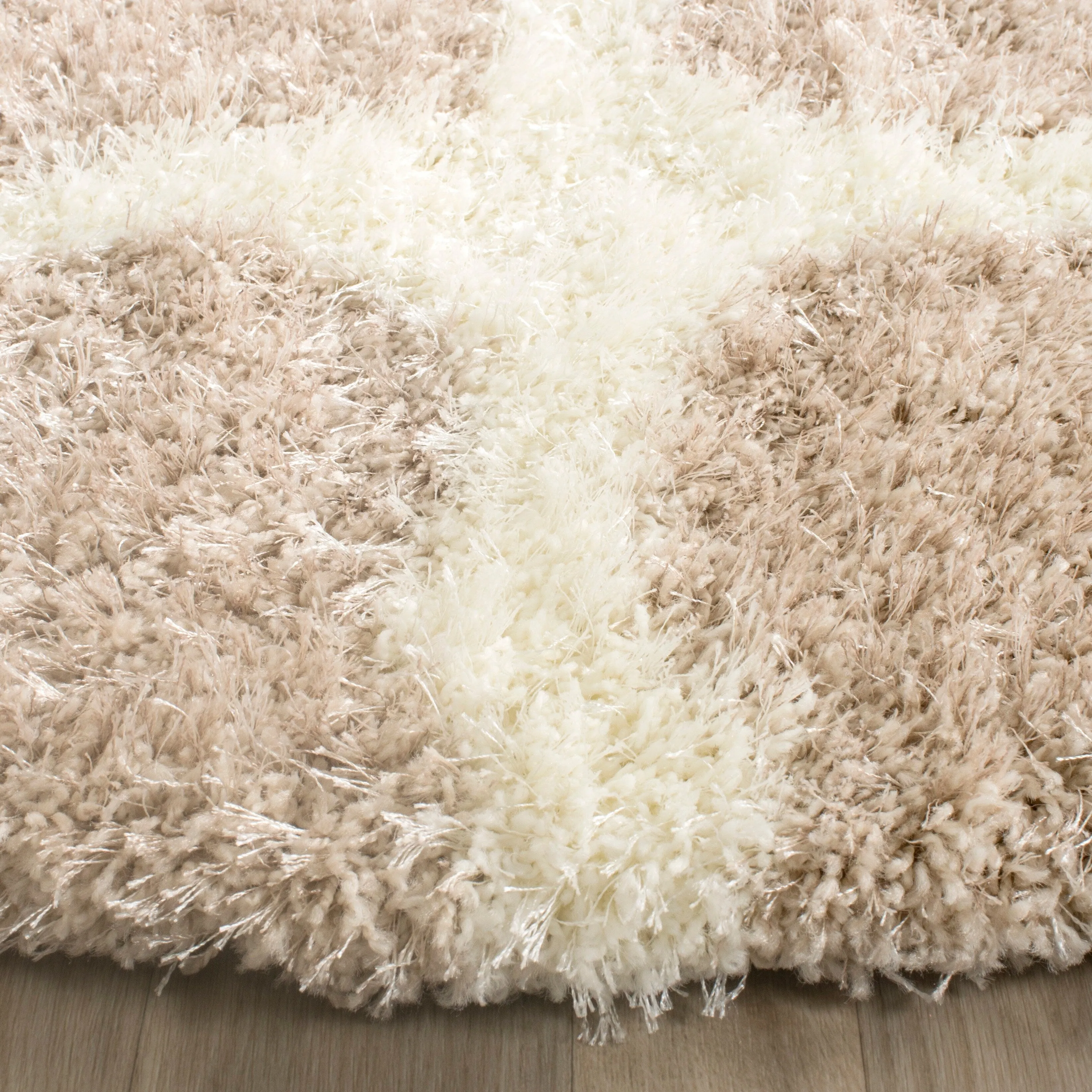 SAFAVIEH Montreal Shag Marcelle 2-inch Thick Rug