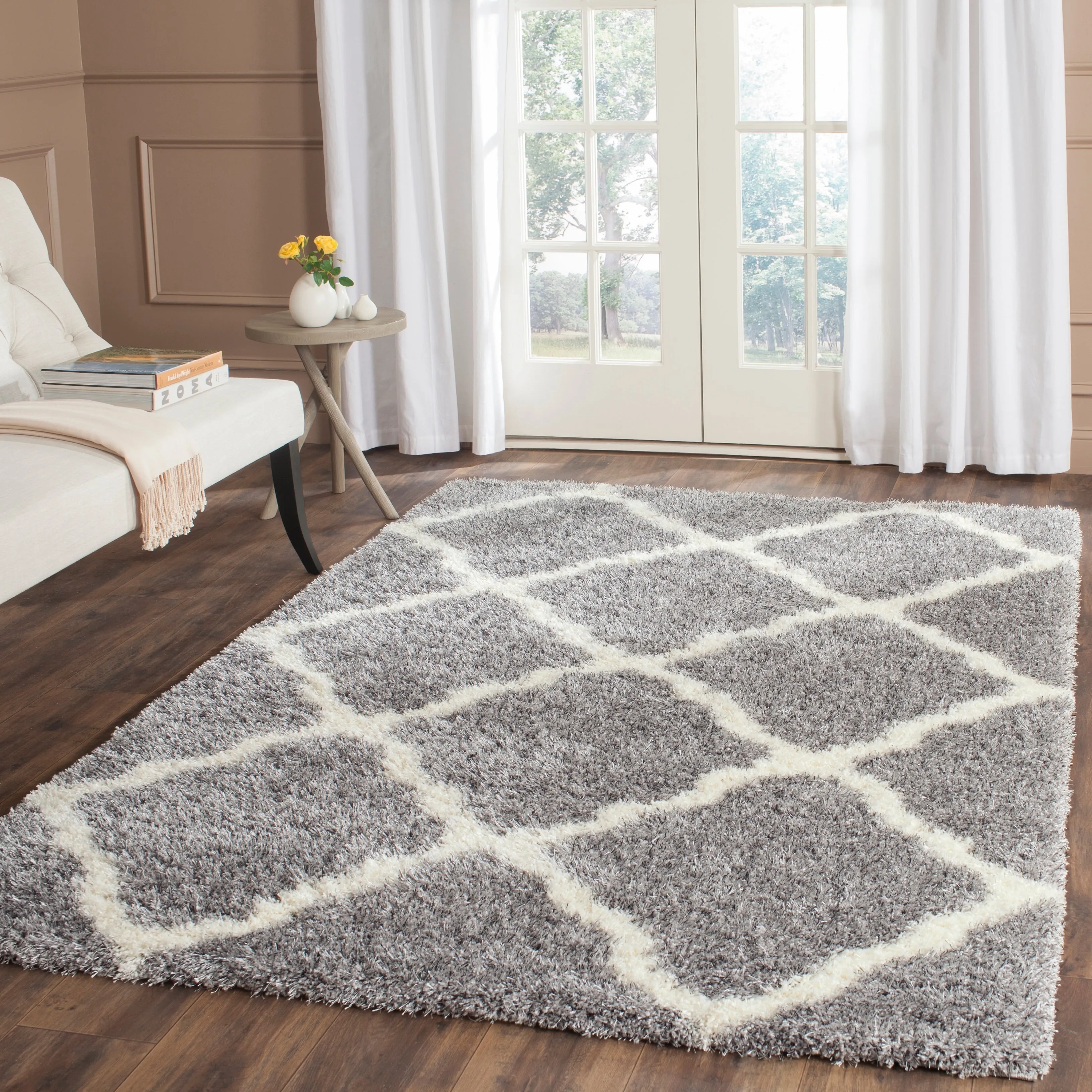 SAFAVIEH Montreal Shag Marcelle 2-inch Thick Rug
