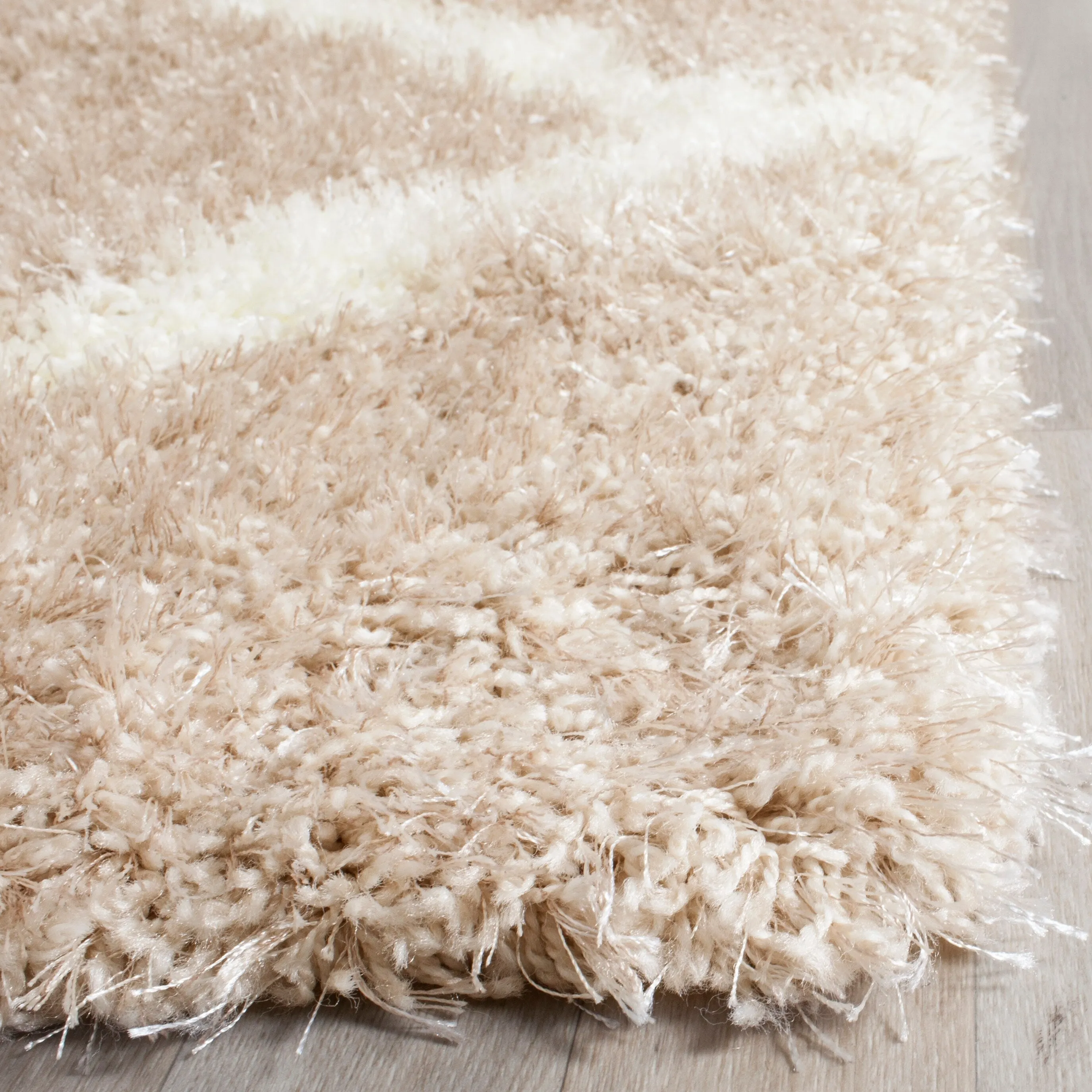 SAFAVIEH Montreal Shag Marcelle 2-inch Thick Rug