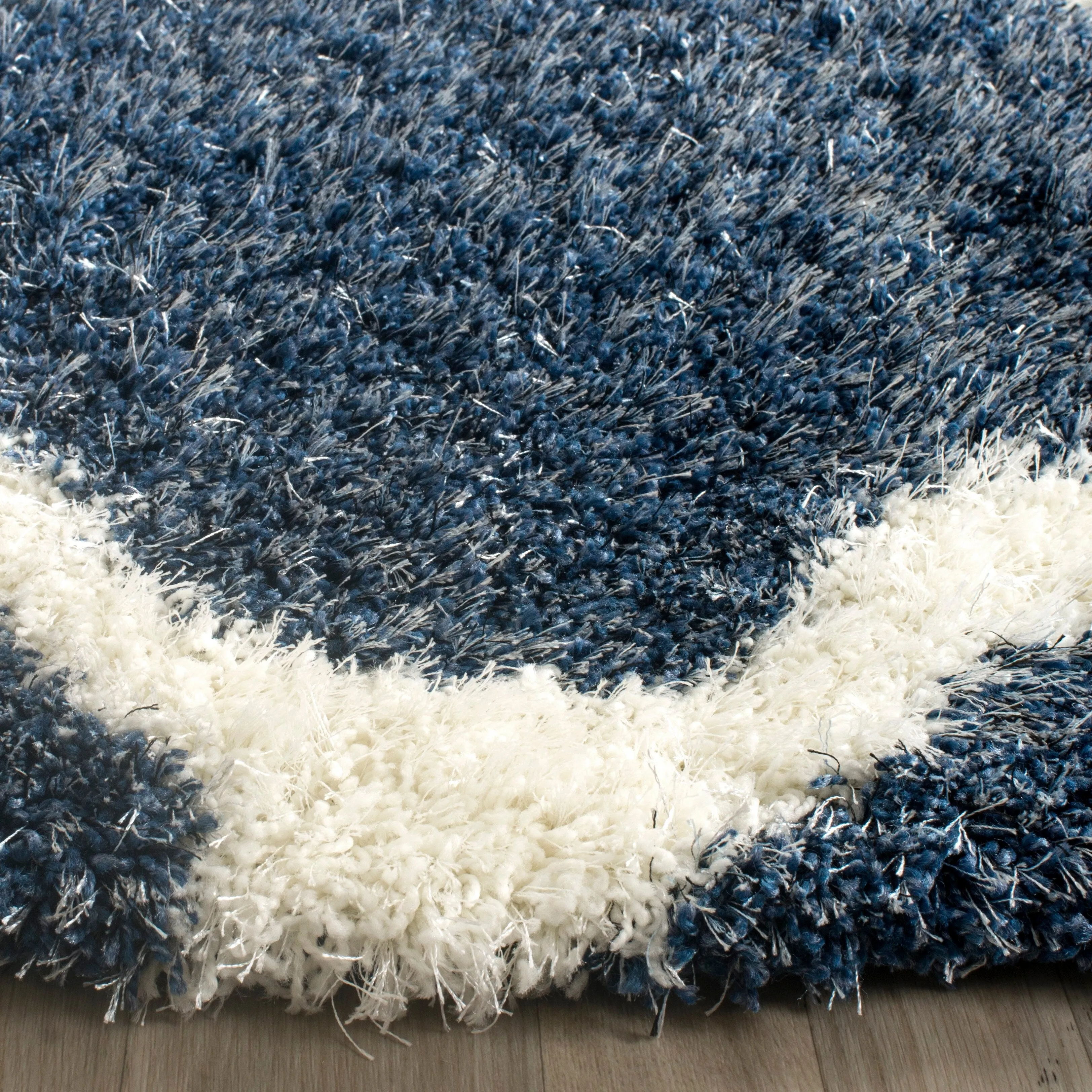 SAFAVIEH Montreal Shag Marcelle 2-inch Thick Rug