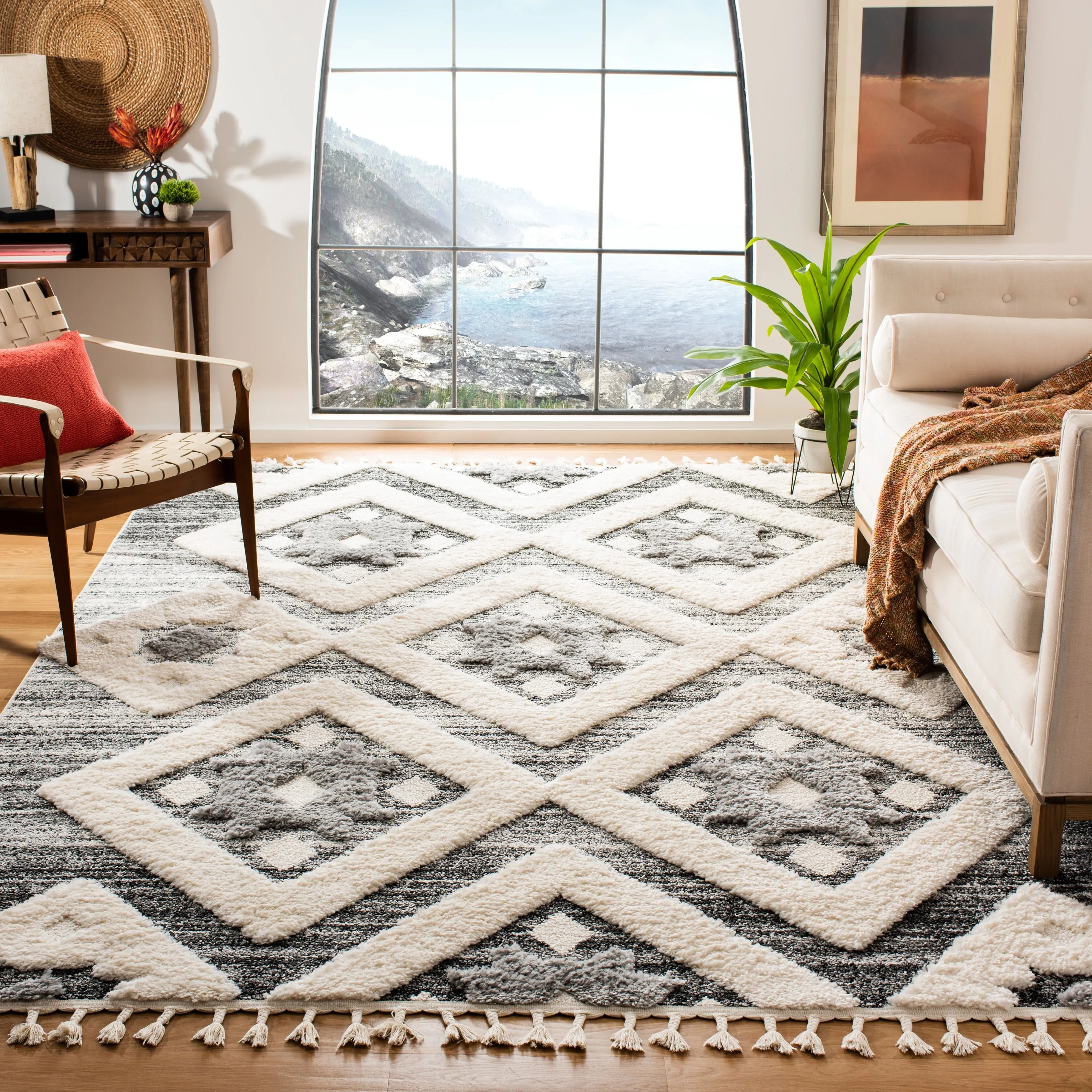 SAFAVIEH. Moroccan Tassel Shag Gwen 2-inch Thick Rug