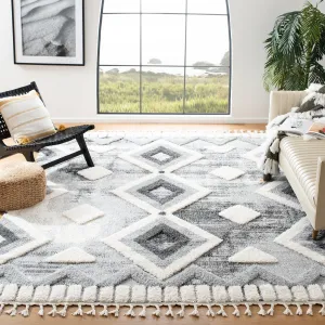 SAFAVIEH Moroccan Tassel Shag Veta 2-inch Thick Rug