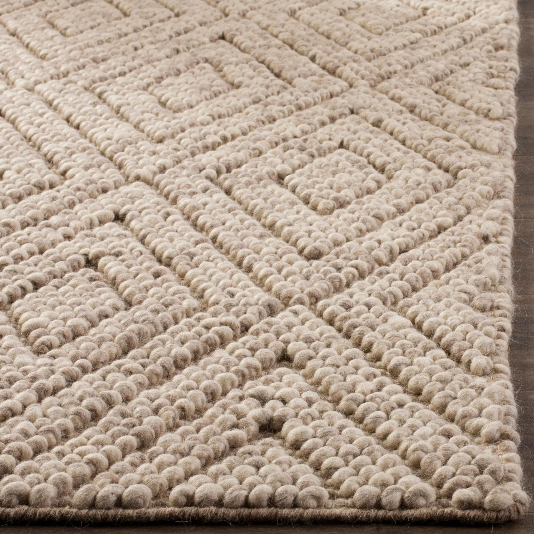 SAFAVIEH Natura Edita Handmade Wool Rug - Beige - 5' x 8'
