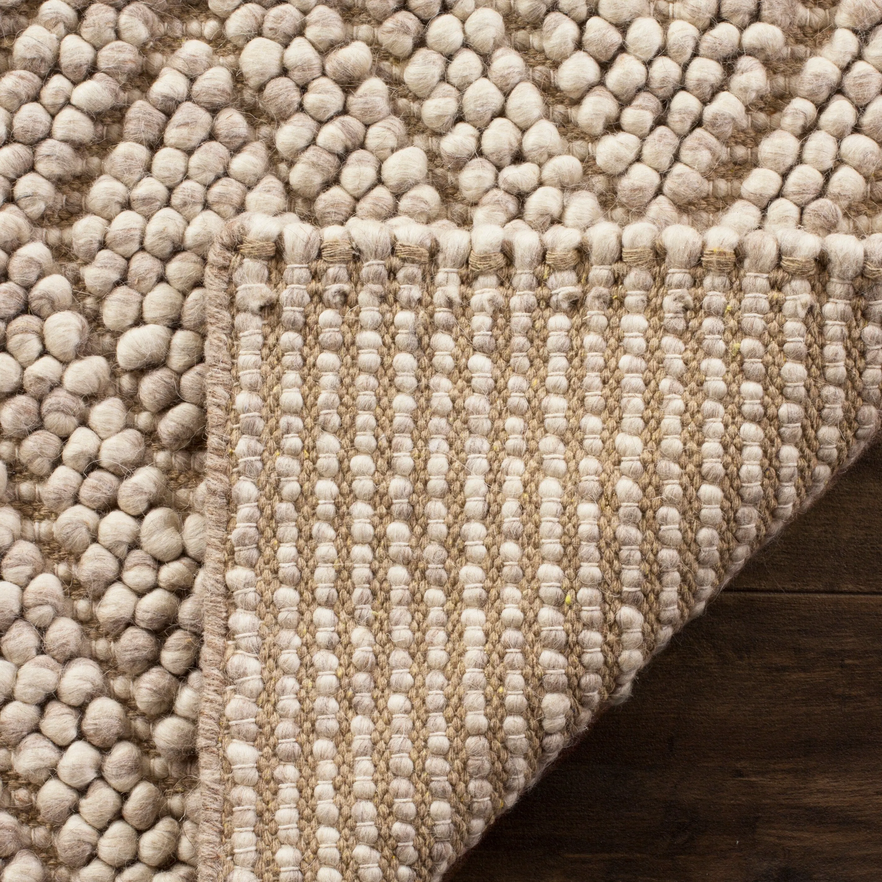 SAFAVIEH Natura Edita Handmade Wool Rug - Beige - 5' x 8'