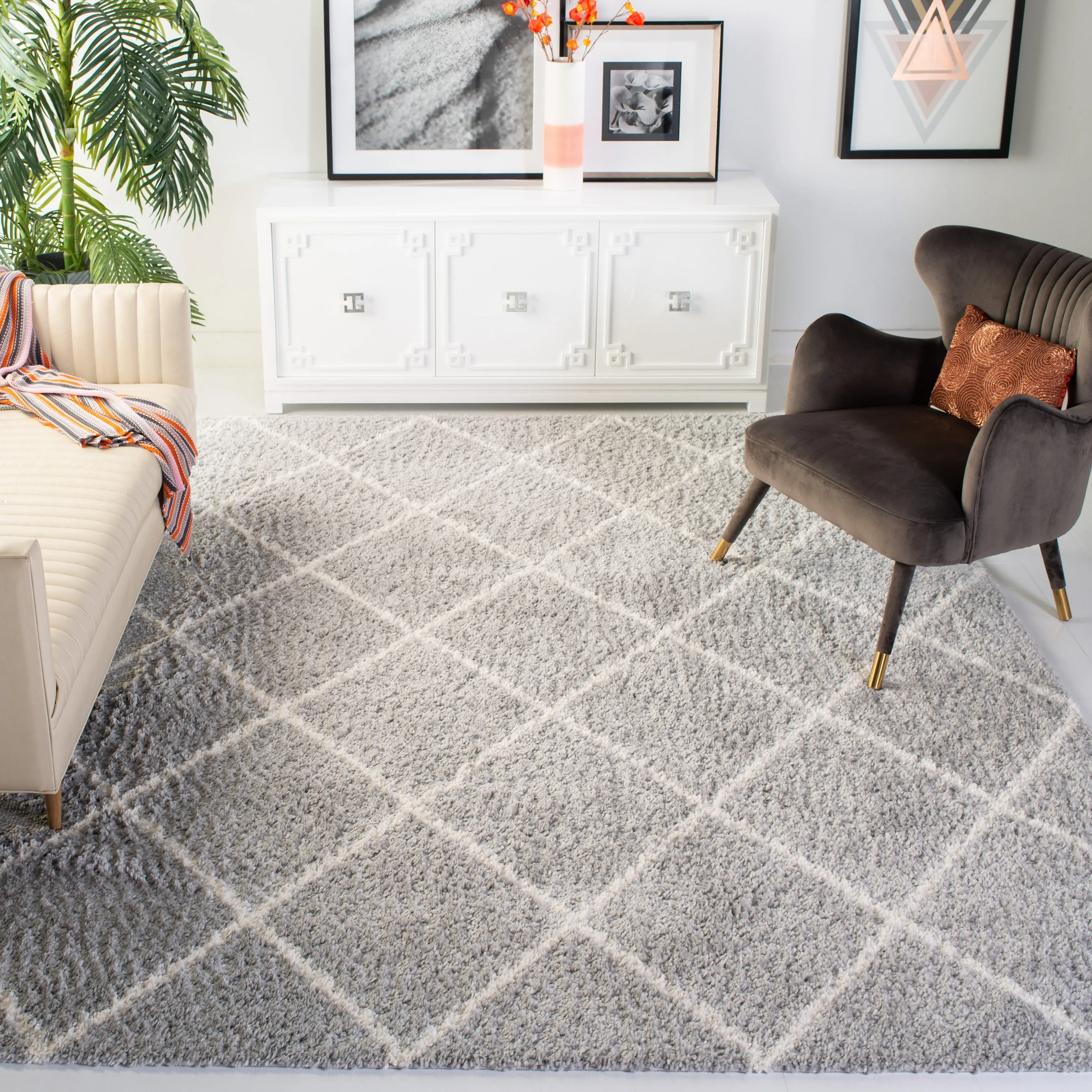 SAFAVIEH Parma Shag Sinda Trellis 1.2-inch Thick Rug