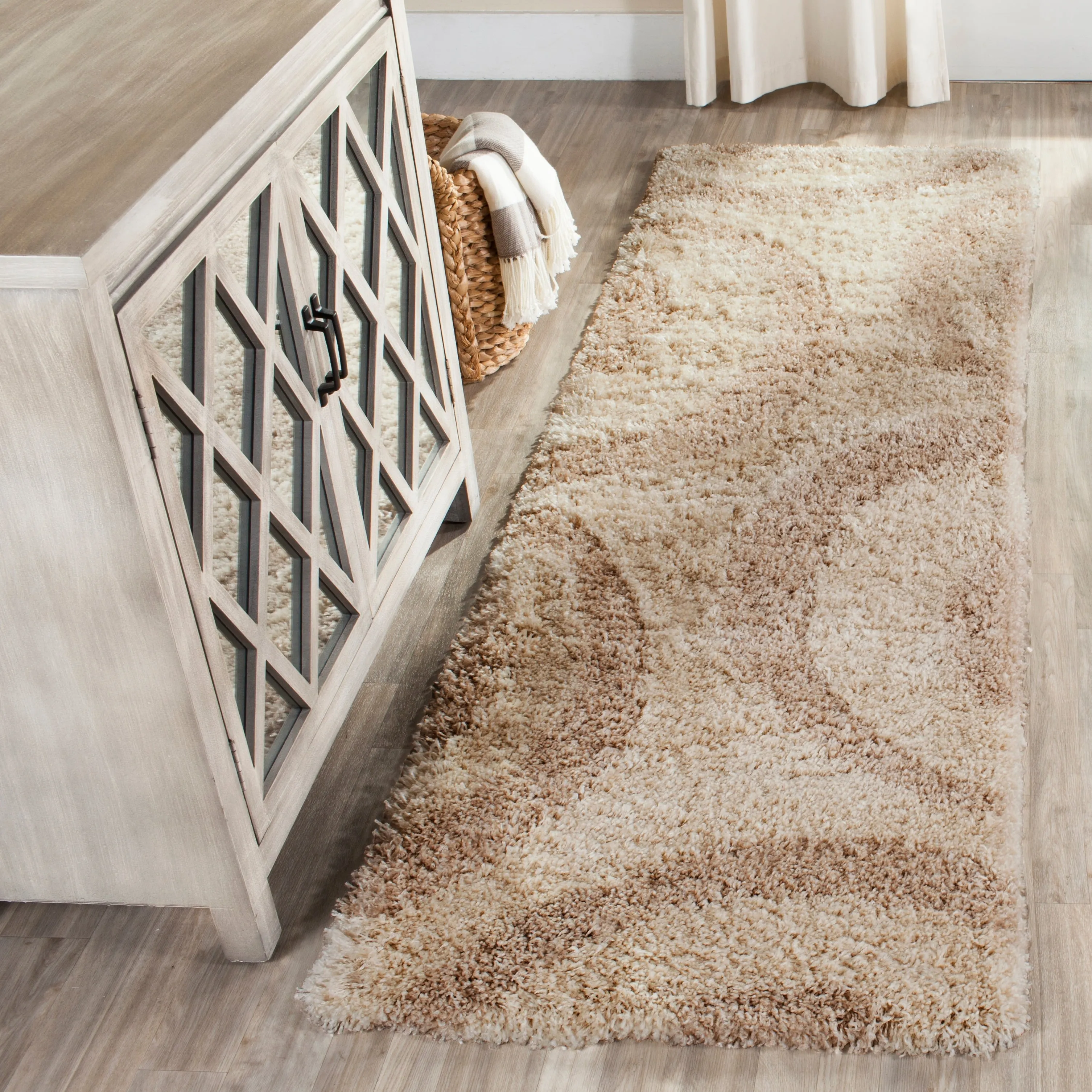 SAFAVIEH Portofino Shag Sunna Modern 2-inch Thick Rug