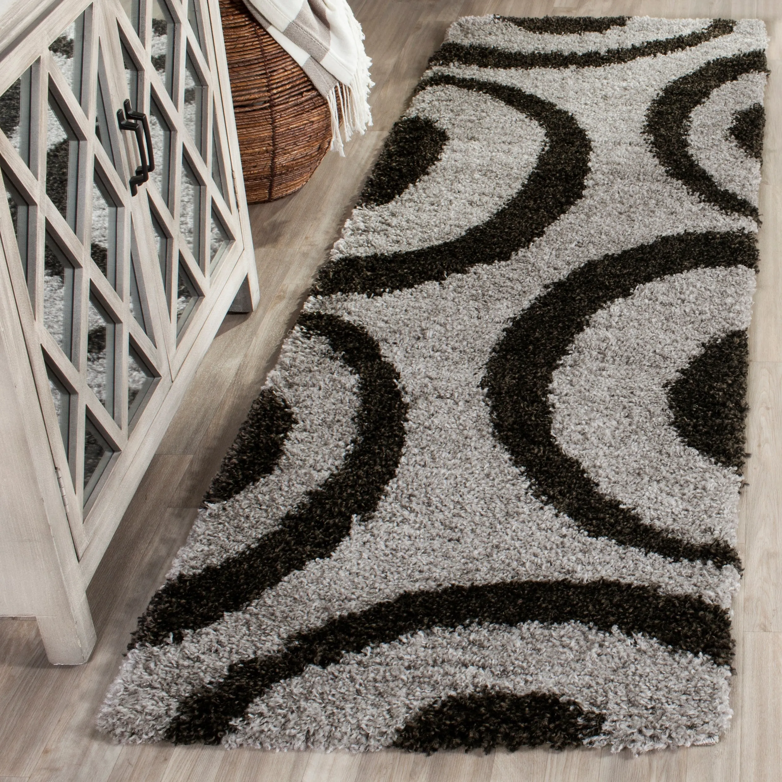SAFAVIEH Portofino Shag Sunna Modern 2-inch Thick Rug