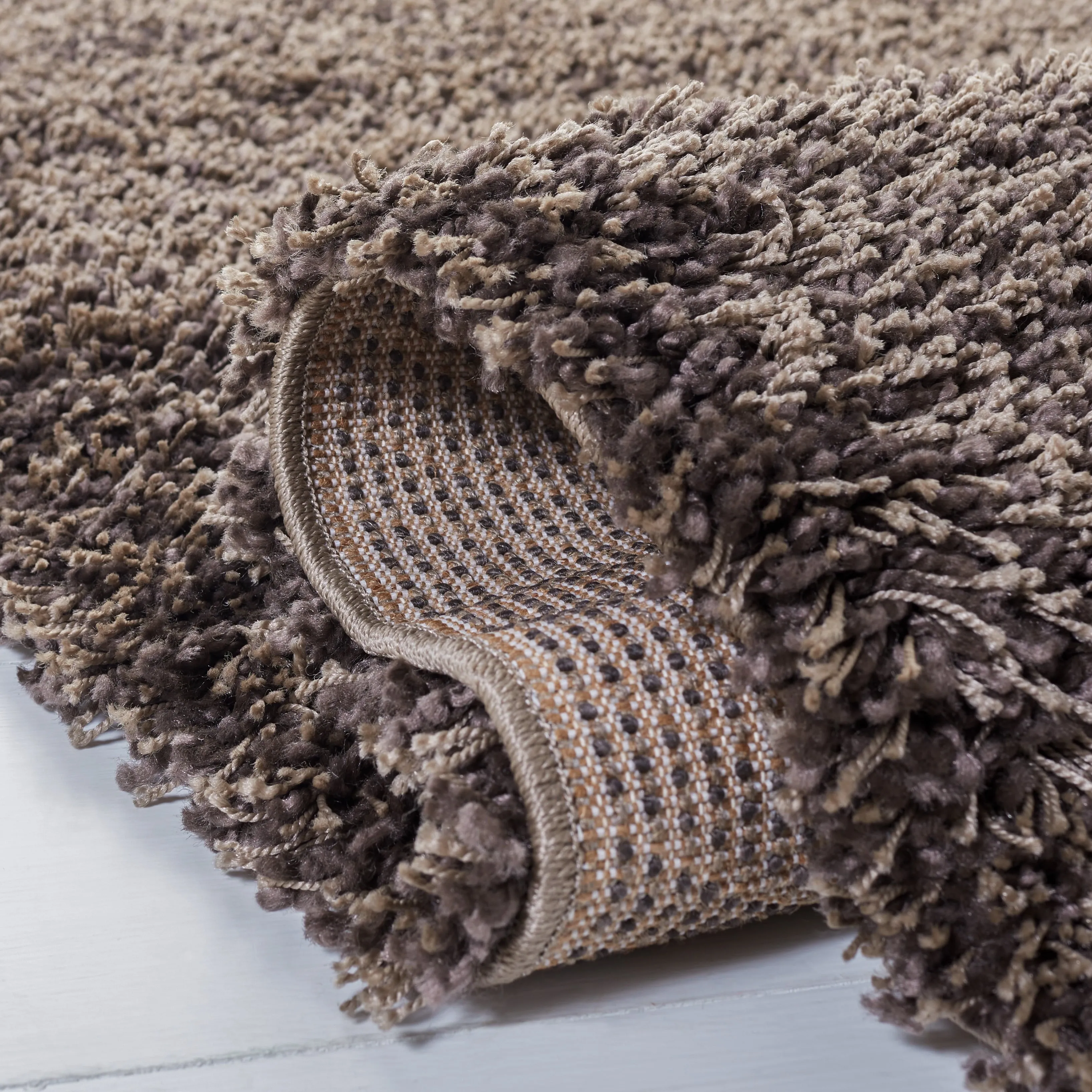 SAFAVIEH. Santa Monica Mahalia Shag 2-inch Thick Area Rug